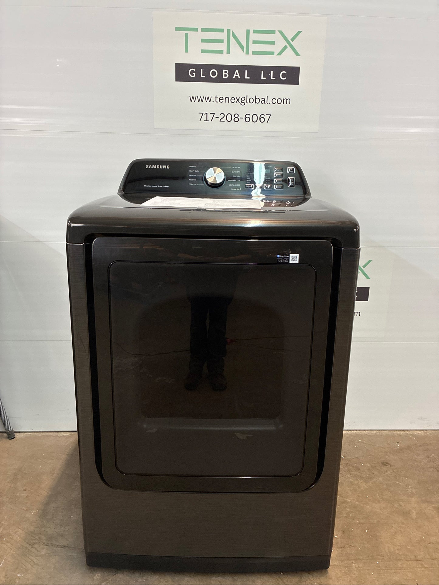 Samsung 7.4 cu. ft. Vented Smart Electric Dryer.