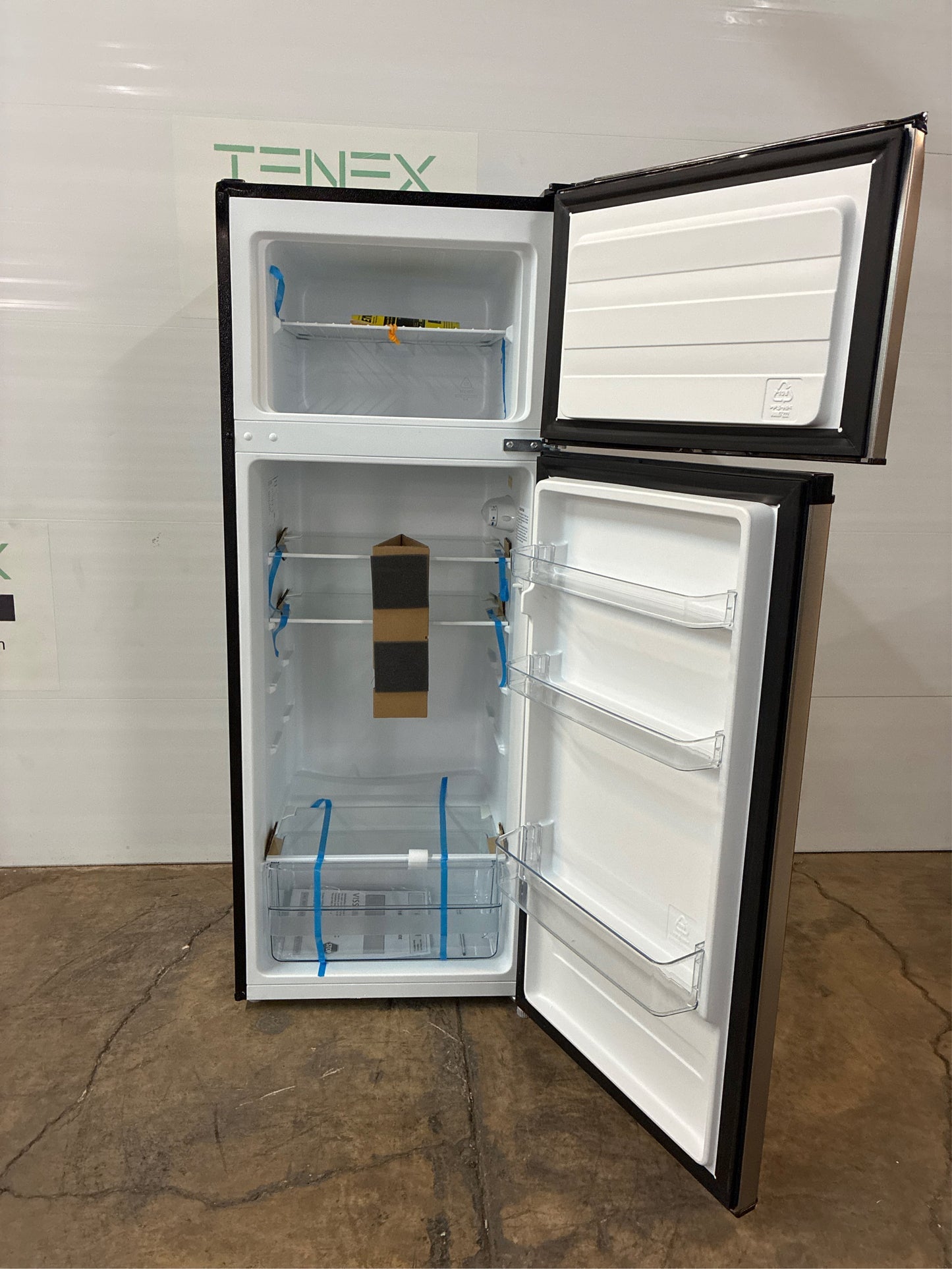 7.1 cu. ft. Top Freezer Refrigerator, SS Look