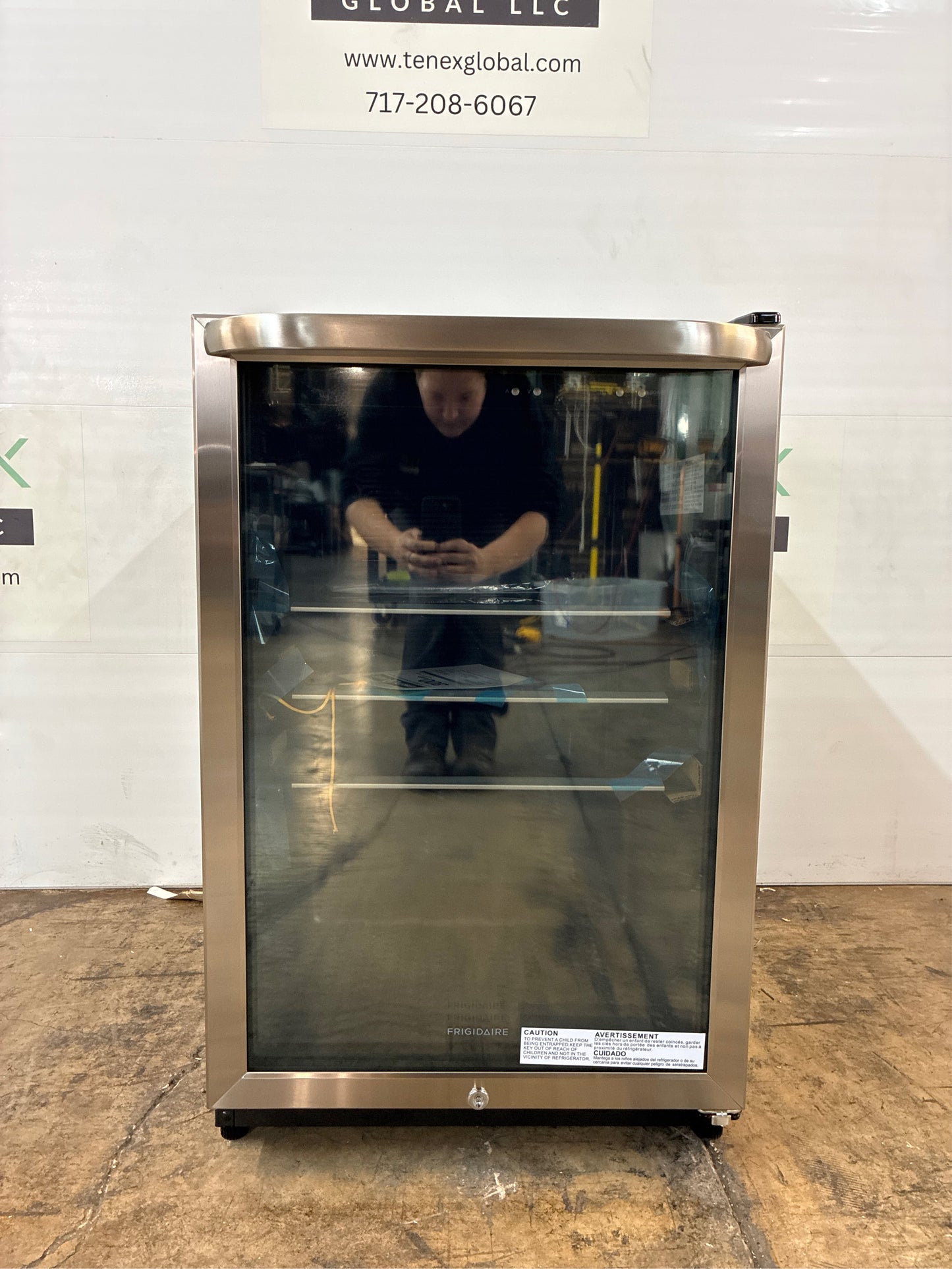 Frigidaire 22" Single Zone 138-Can Beverage Cooler