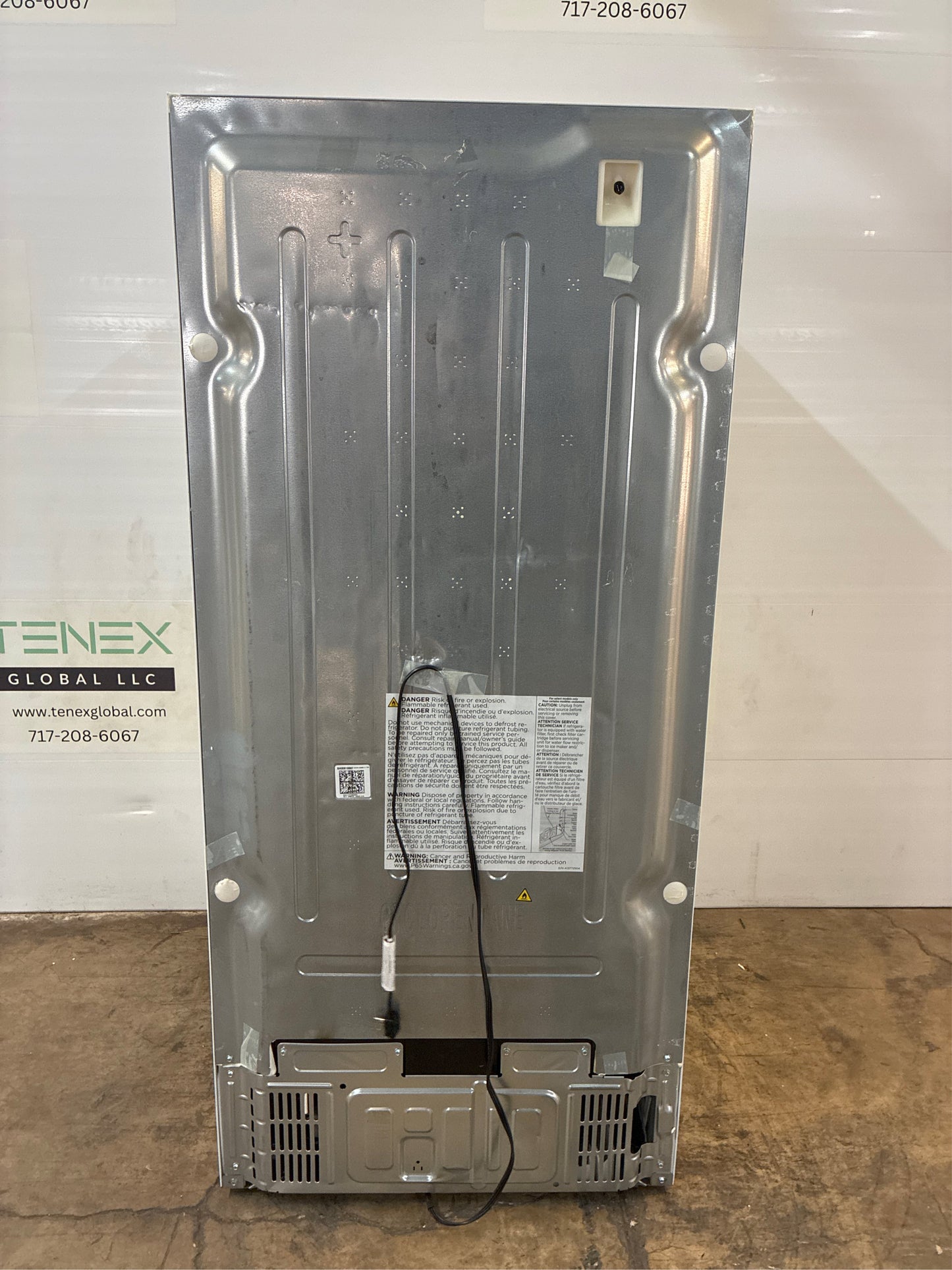 Frigidaire 29.6 in. 20 cu. ft. Top Freezer Fridge