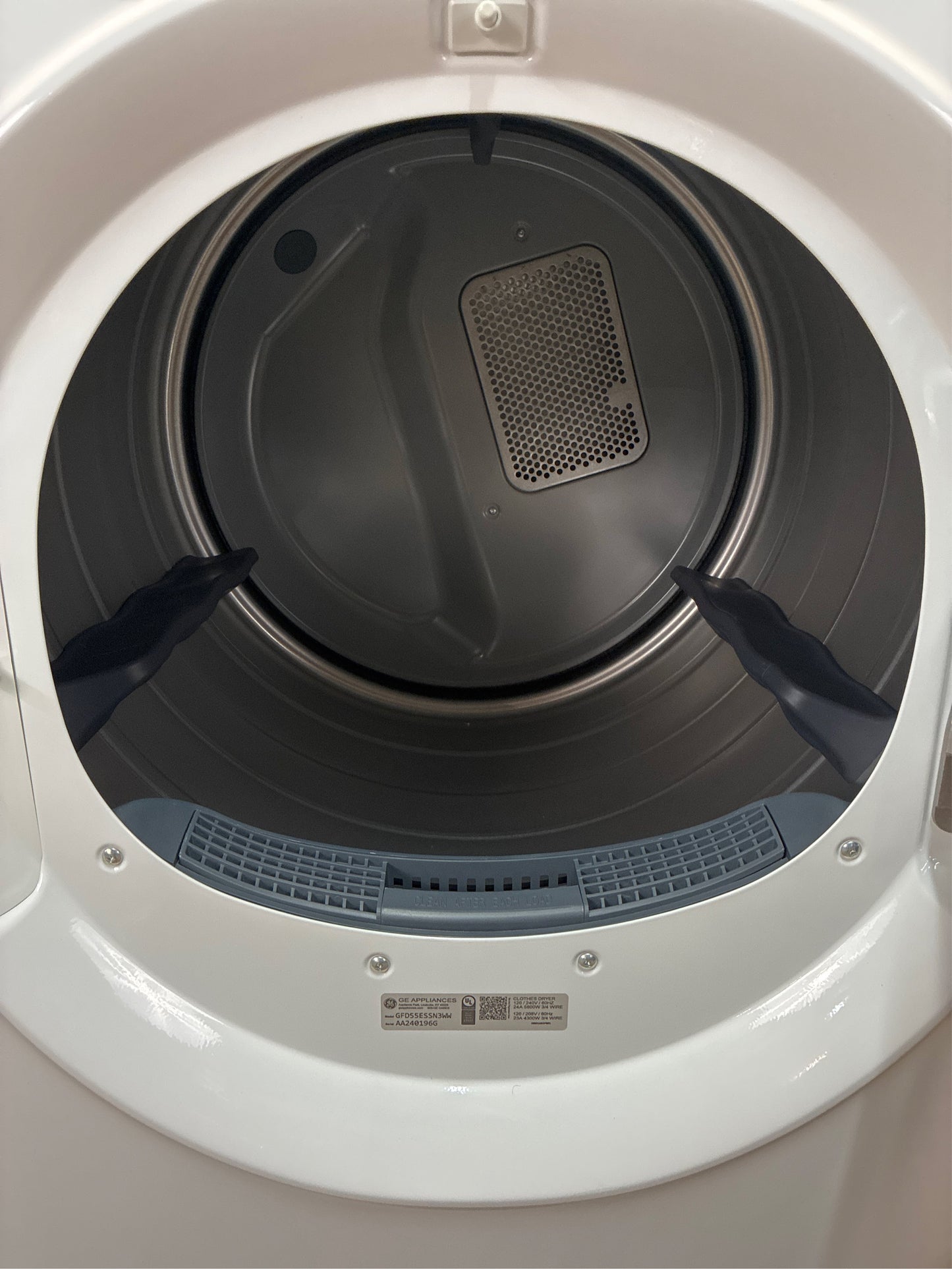 GE 7.8-cu ft Stackable Electric Dryer (White)