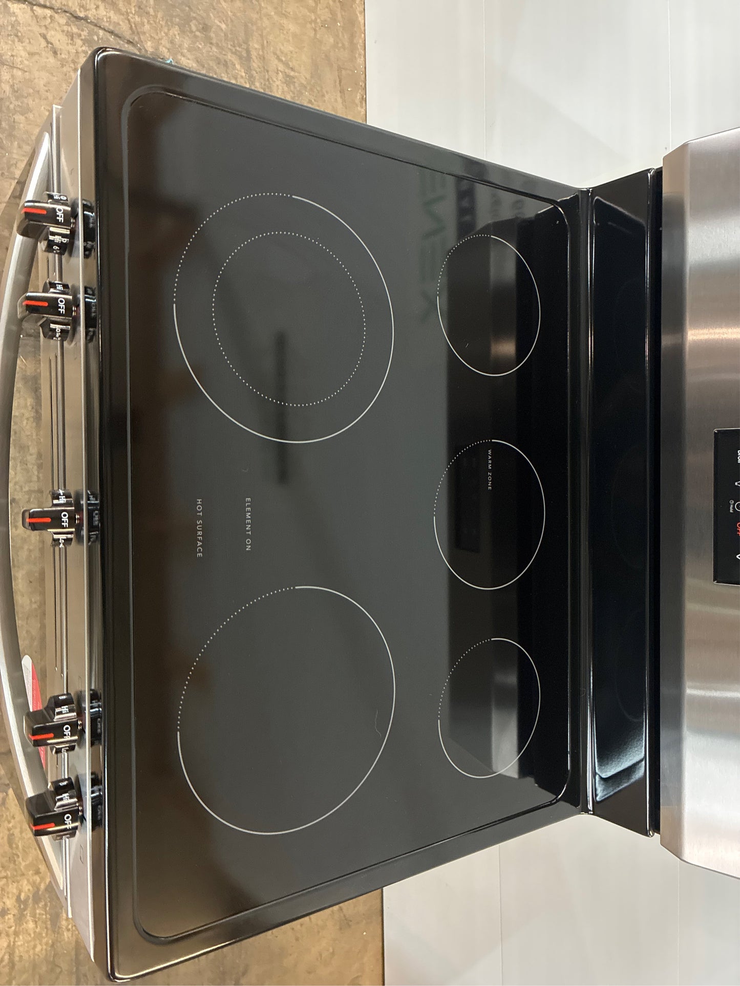 Frigidaire 30-in Glass Top 5 Burners Range