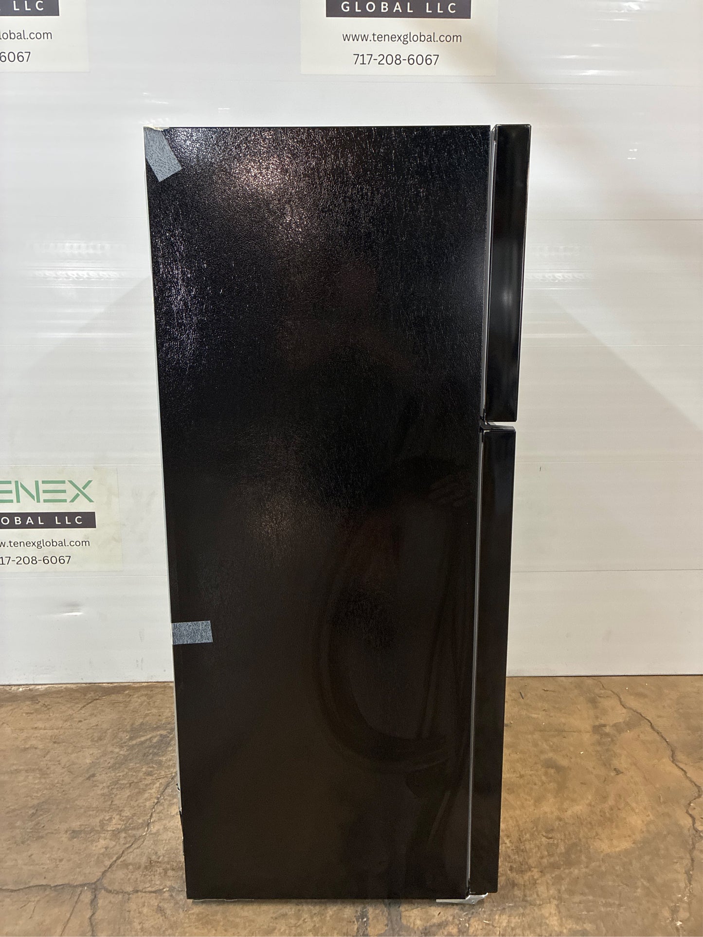 Frigidaire 30 in. 18.3 cu. ft. Top Freezer Refrigerator