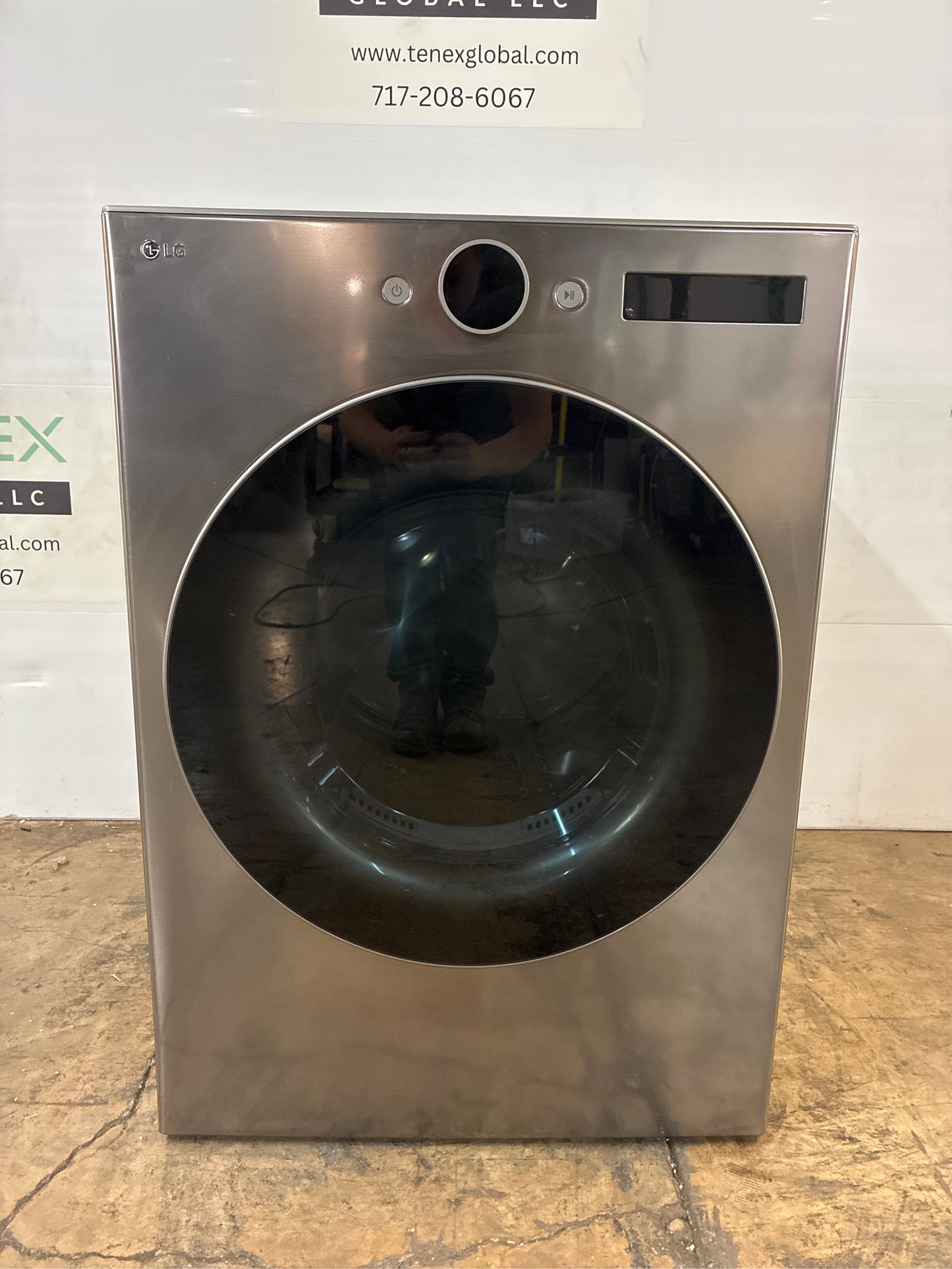 LG 7.4 cu. ft. Vented Gas Dryer, Graphite Steel