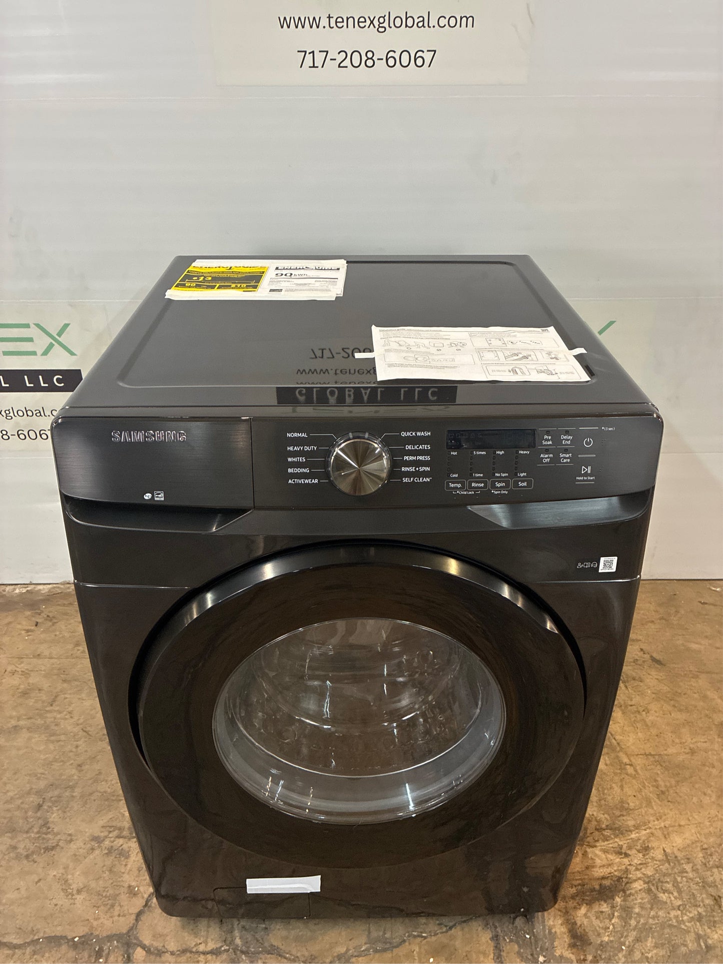 Samsung 4.5 cu. ft. Front Load Washer, Brushed Black