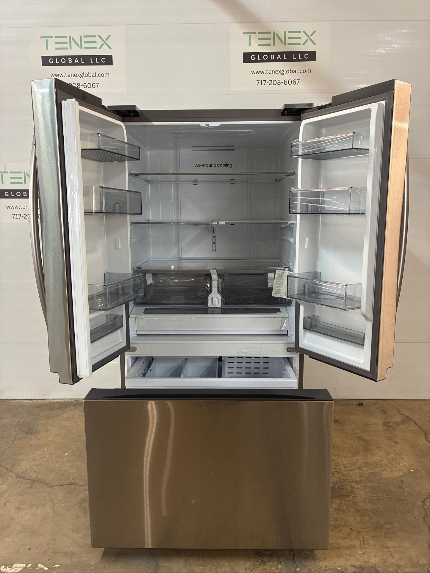 Samsung 32 cu. ft. French Door Refrigerator w Ice Maker SS