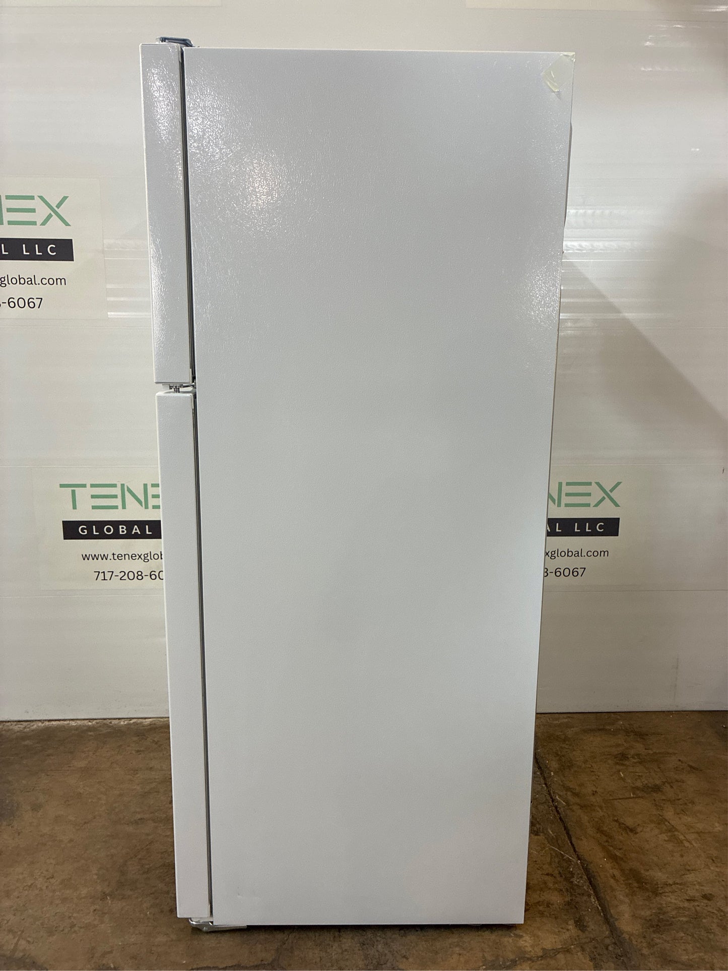 18.2 cu. ft. Top Freezer Refrigerator in White