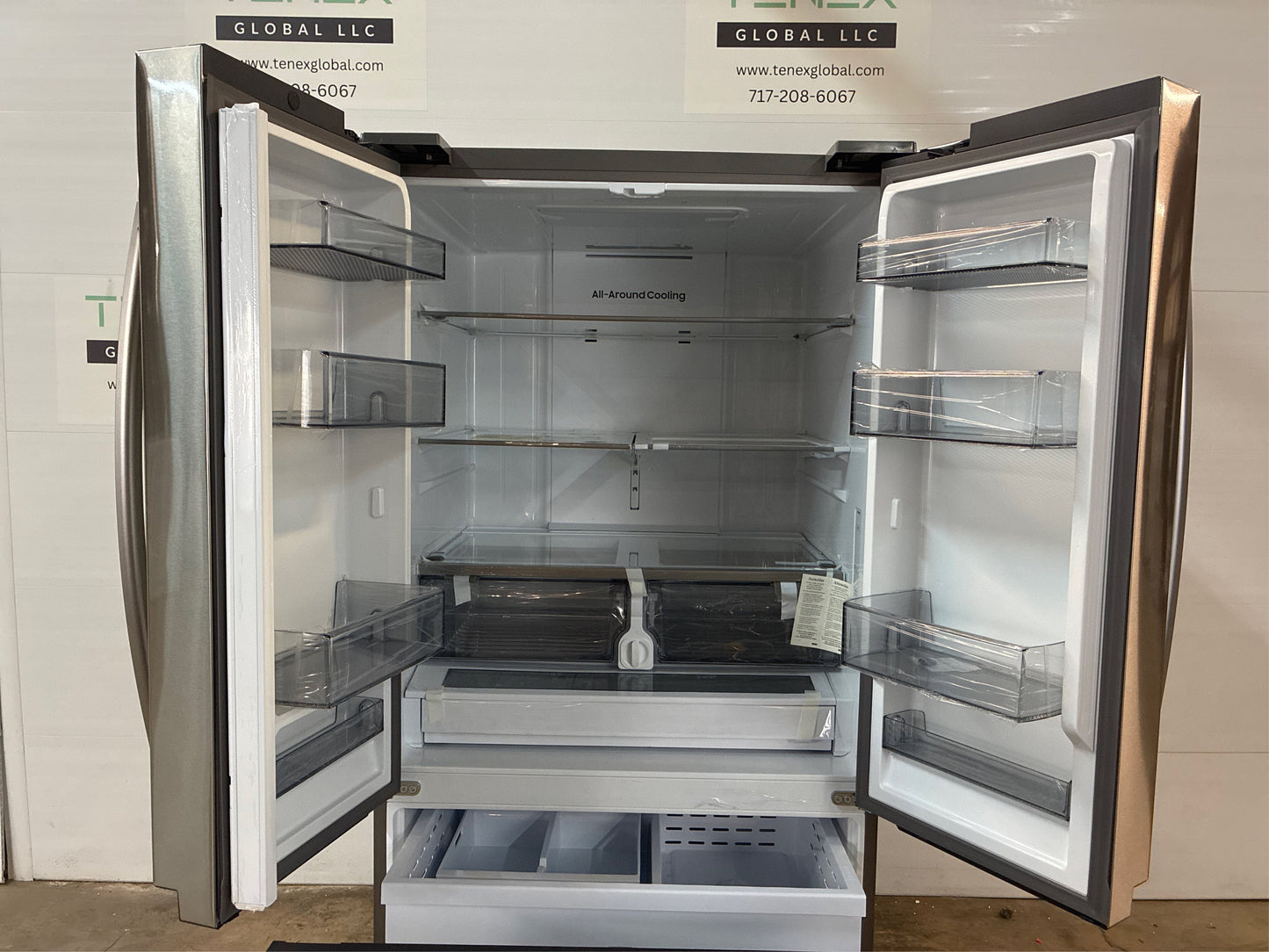Samsung 32 cu. ft. French Door Refrigerator w Ice Maker SS