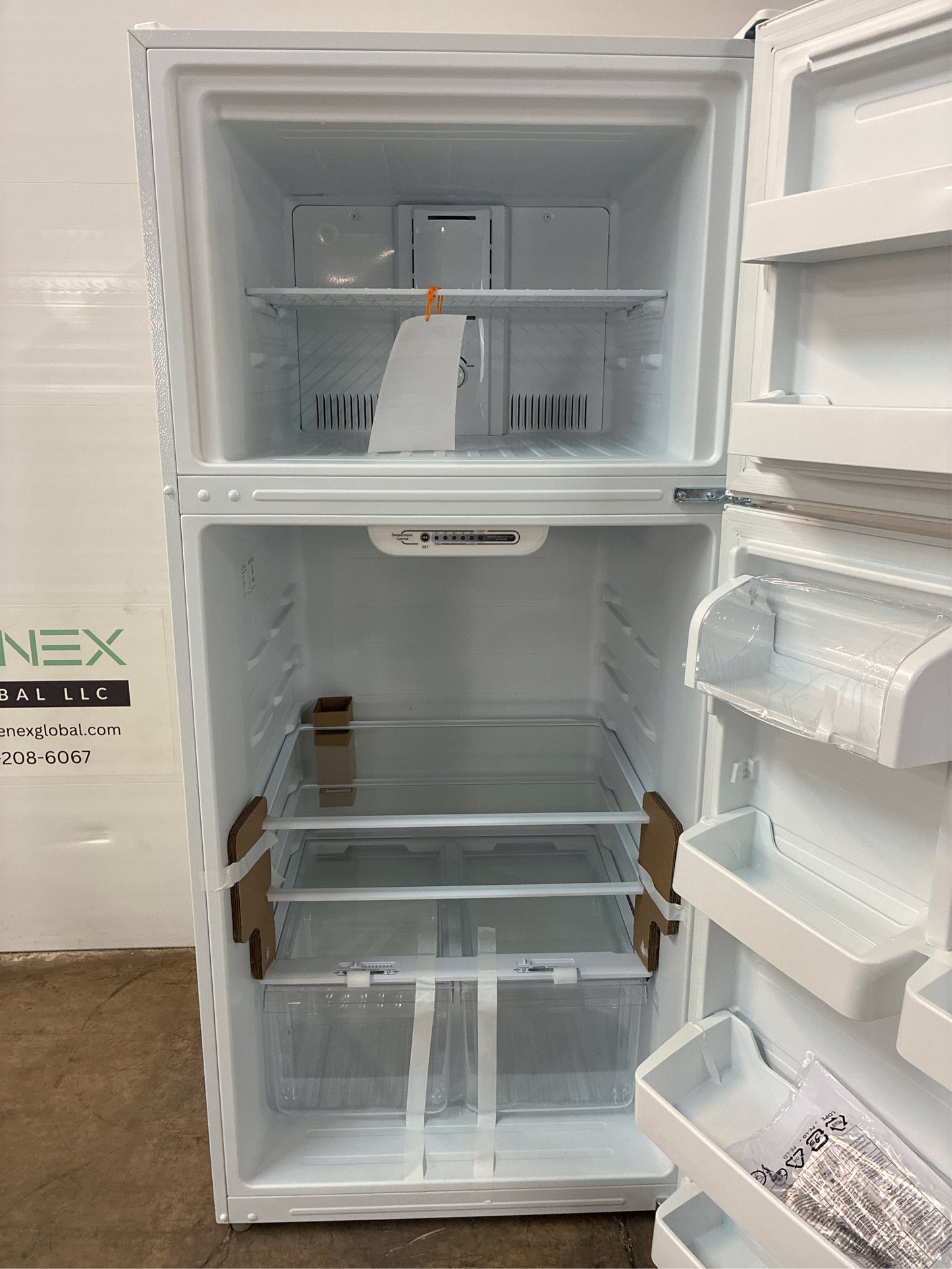 18 cu. ft. Top Freezer Refrigerator - White