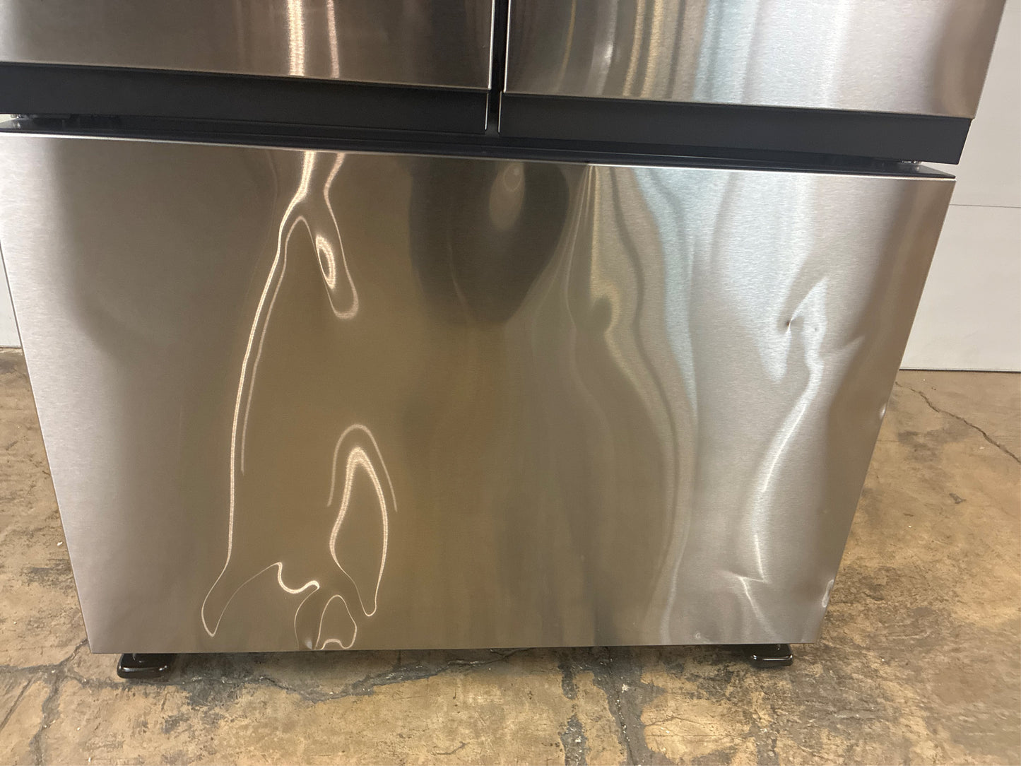 Samsung 32 cu. ft. French Door Refrigerator with Ice Maker