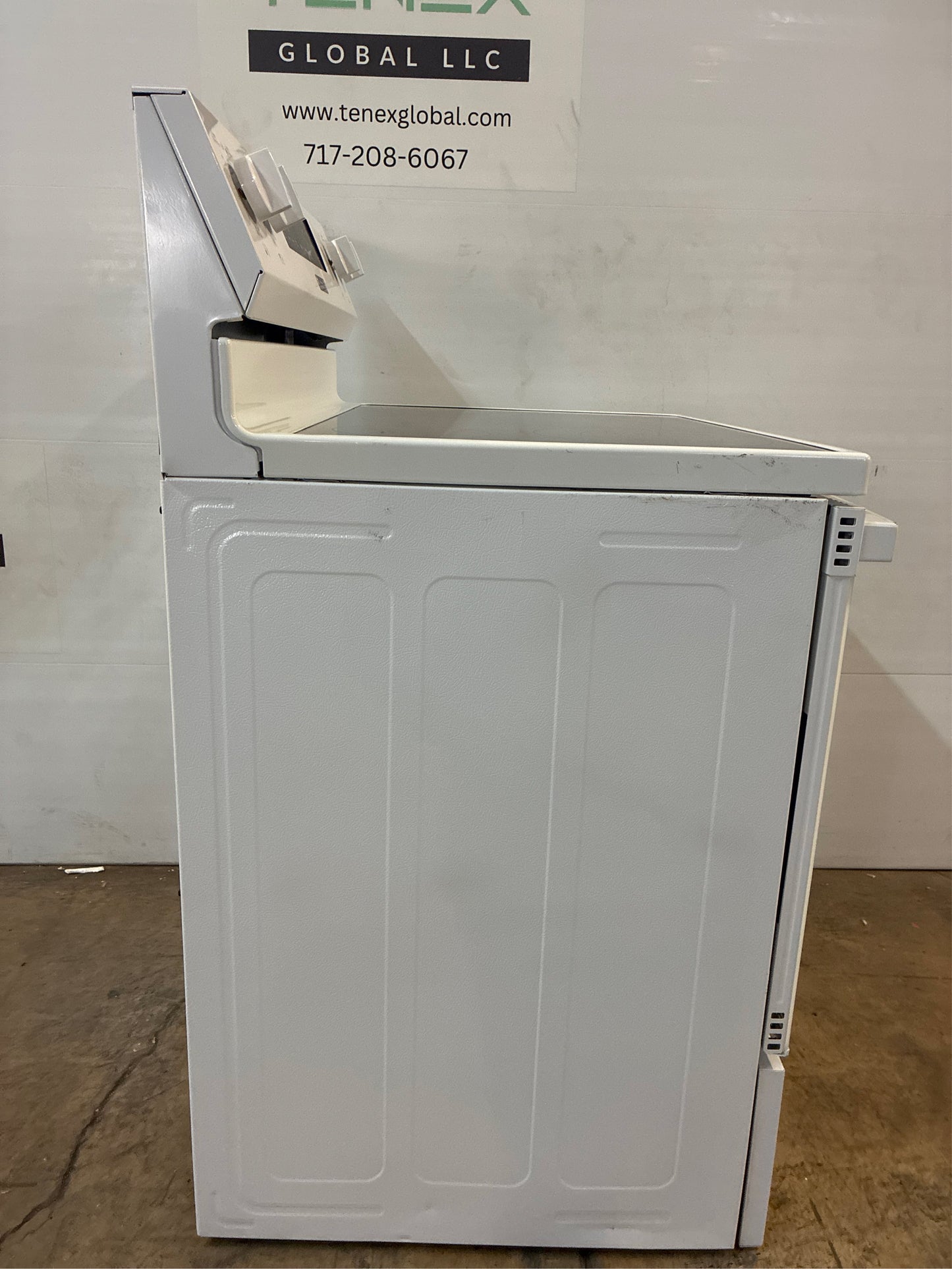 GE 30-in 5-Burner Smart Electric Range White