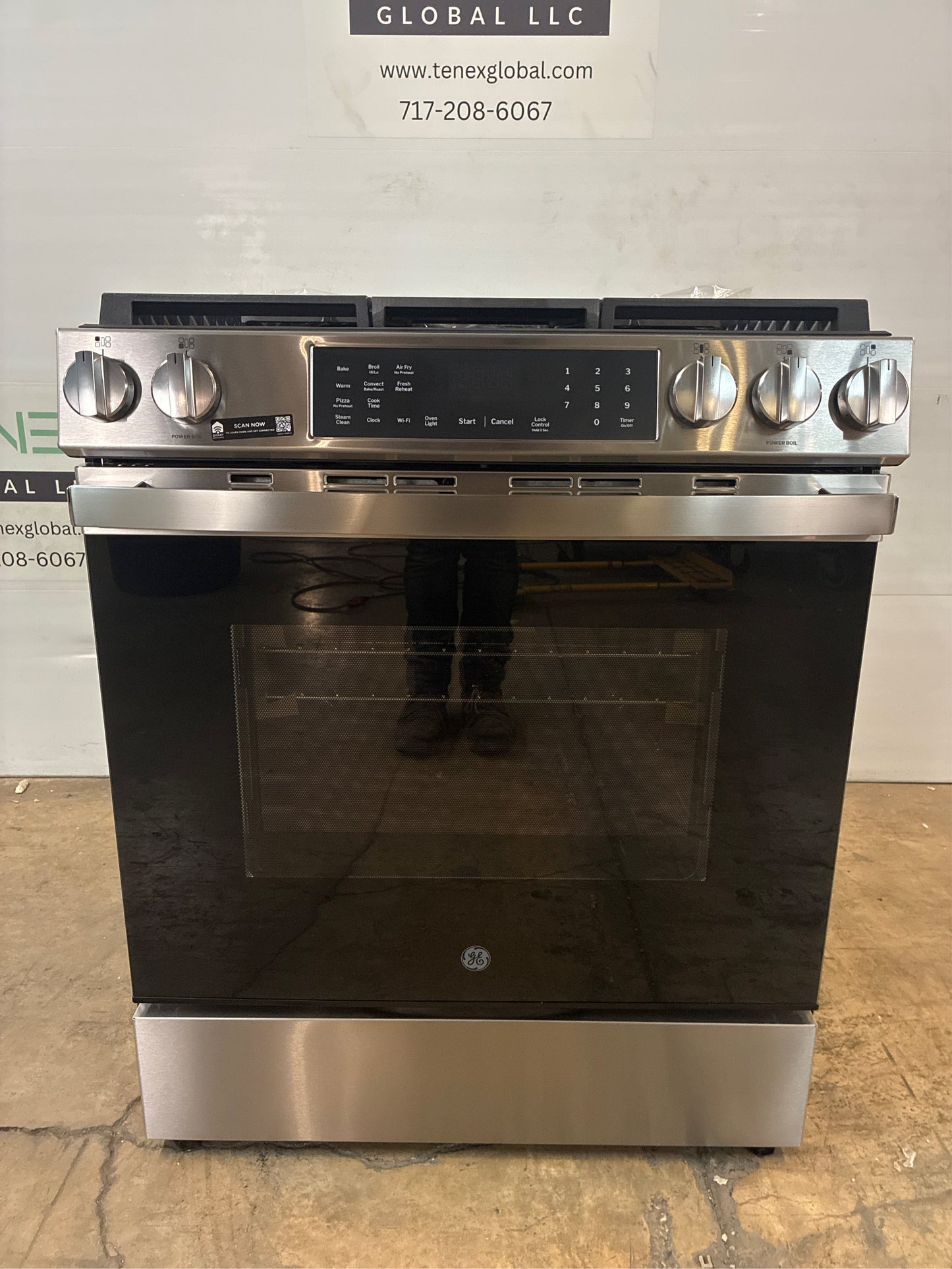 GE 30 in. 5-Burner Gas Convection Range
