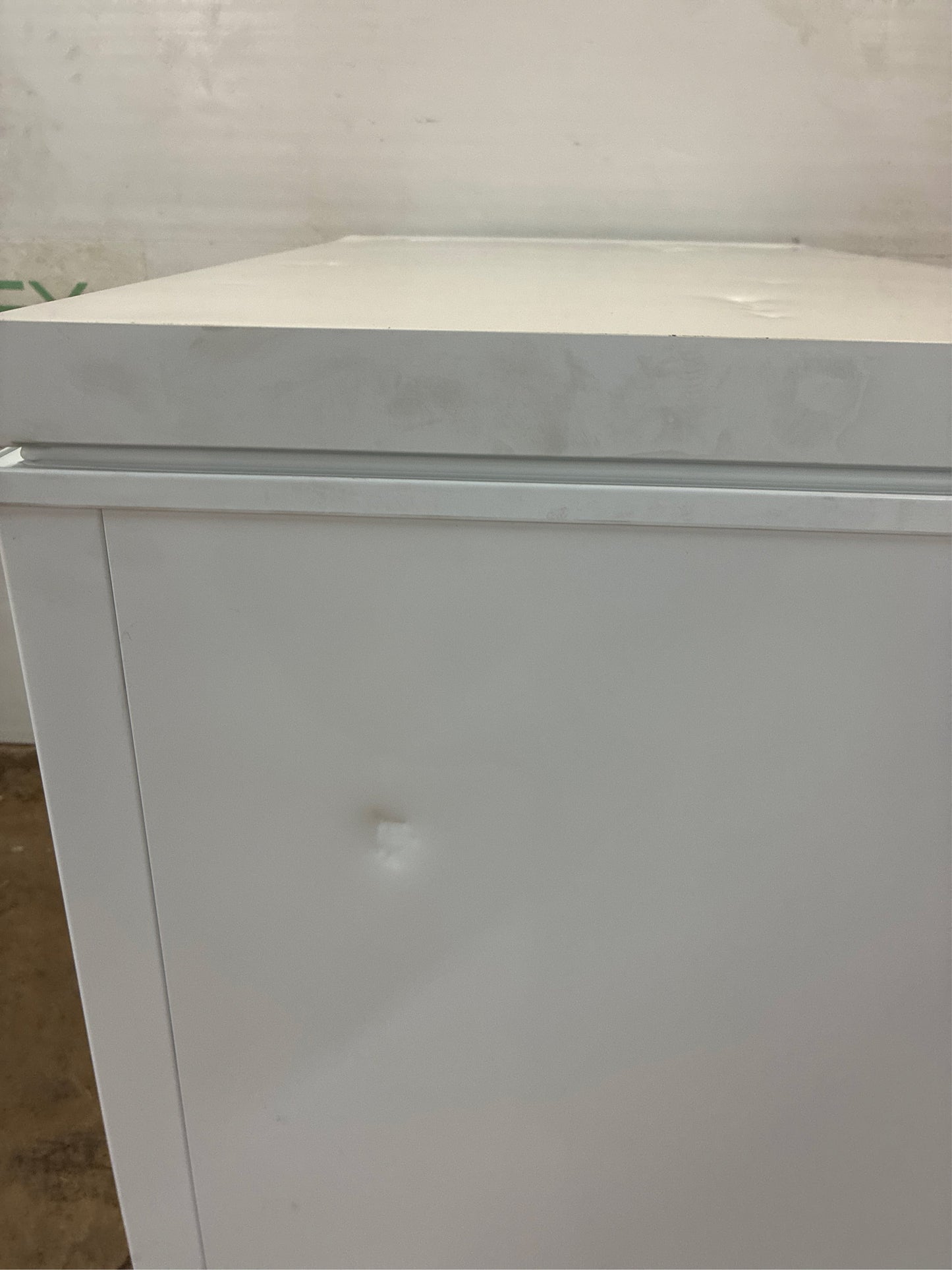 Vissani Hubspace 8.8 cu. ft. Chest Freezer with LED