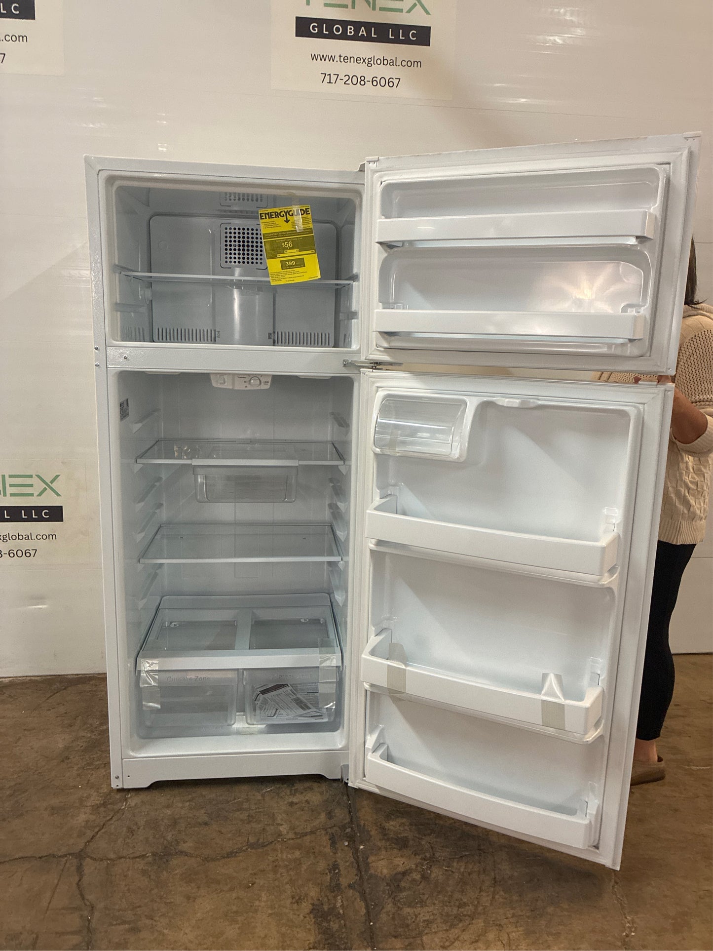 GE 17.5-cu ft Top-Freezer Refrigerator (White)