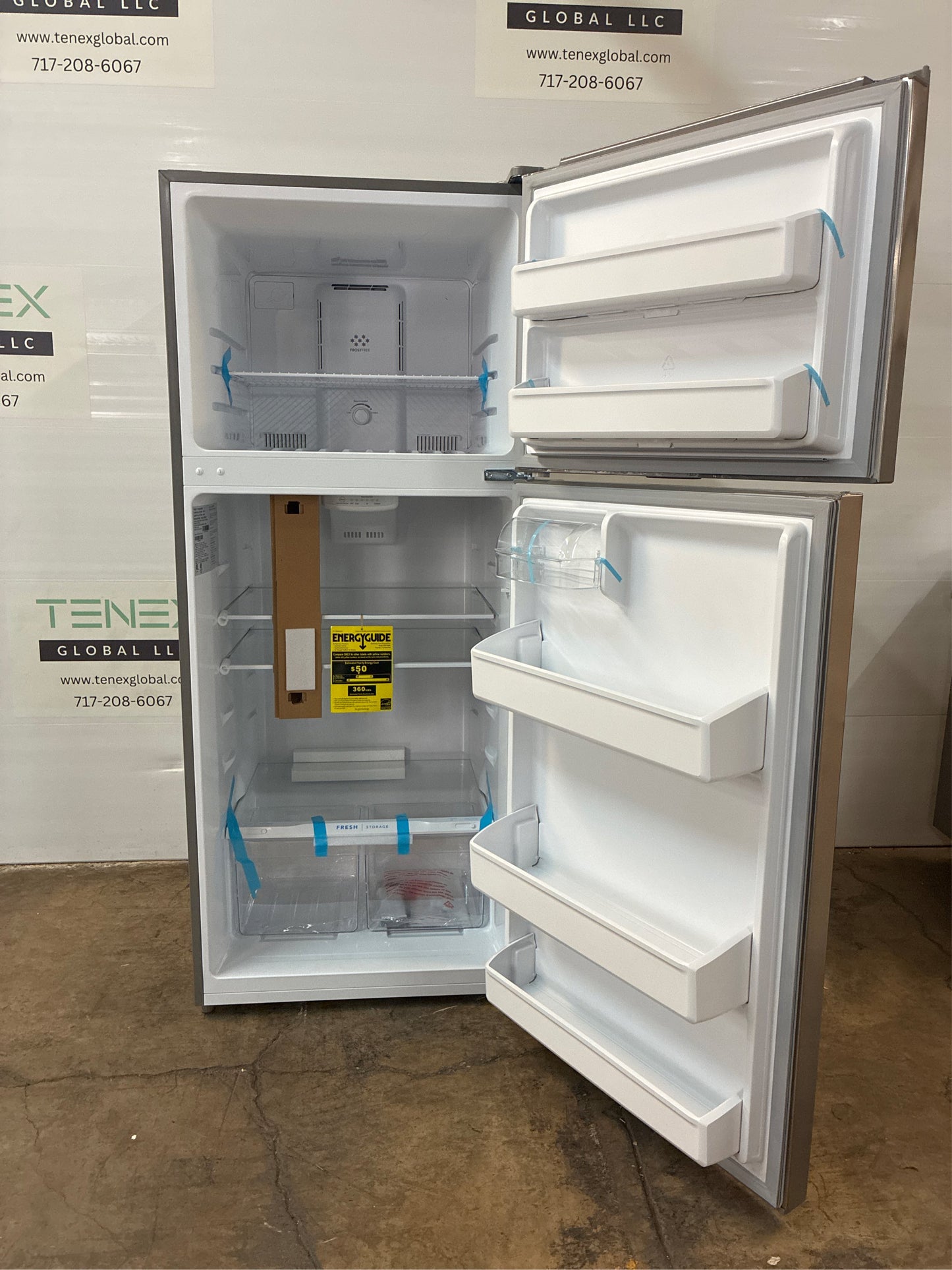 17.6 cu ft Top Freezer Refrigerator Brushed Steel