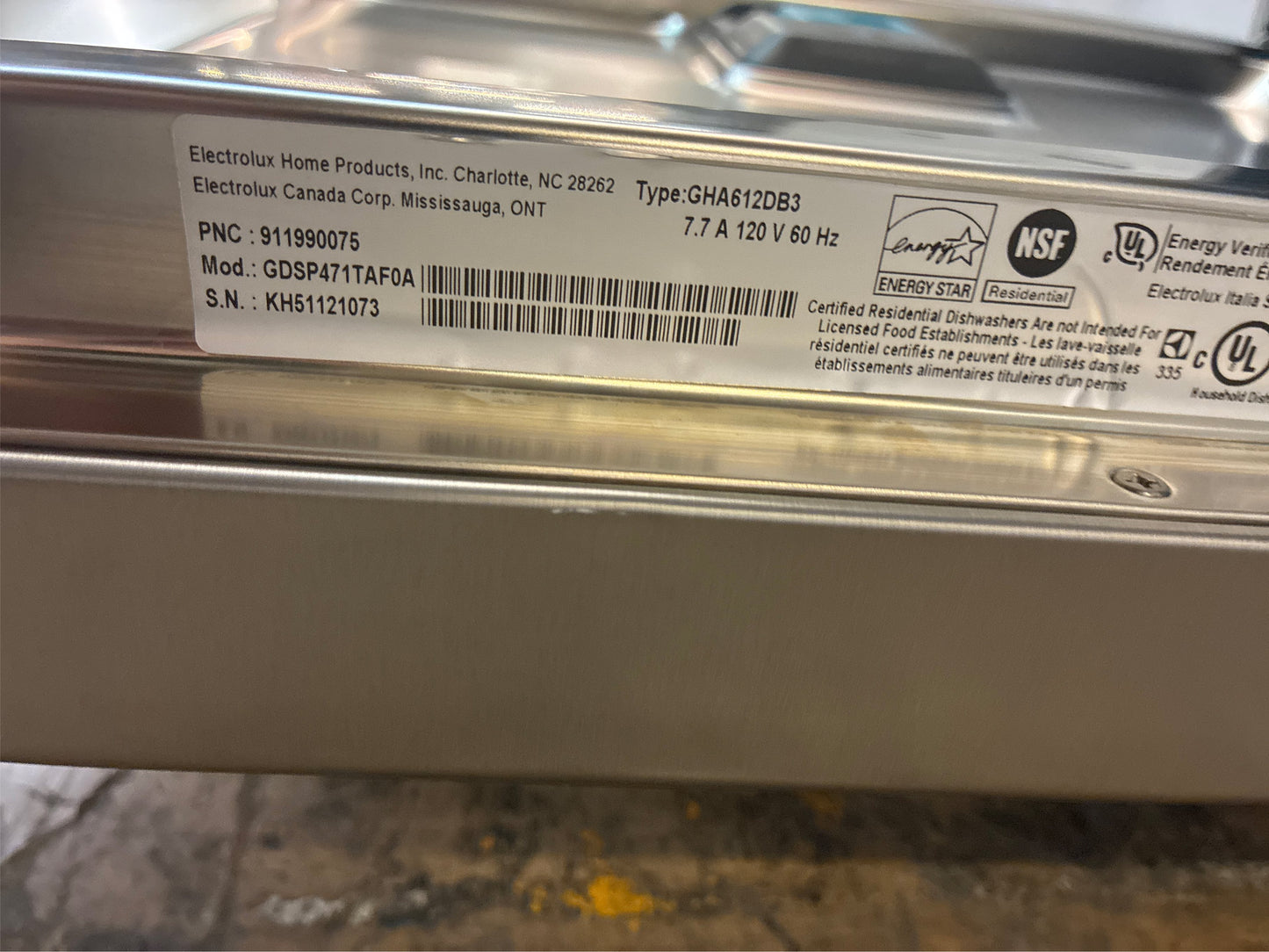 Frigidaire Gallery 24" Top Control Tall Dishwasher