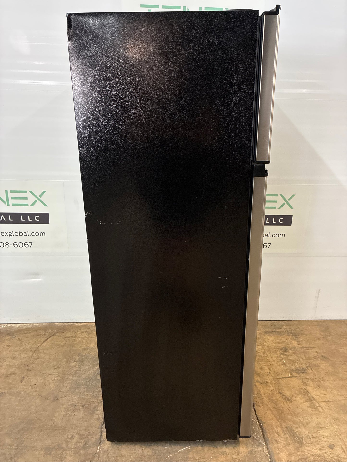 7.1 cu. ft. Top Freezer Refrigerator