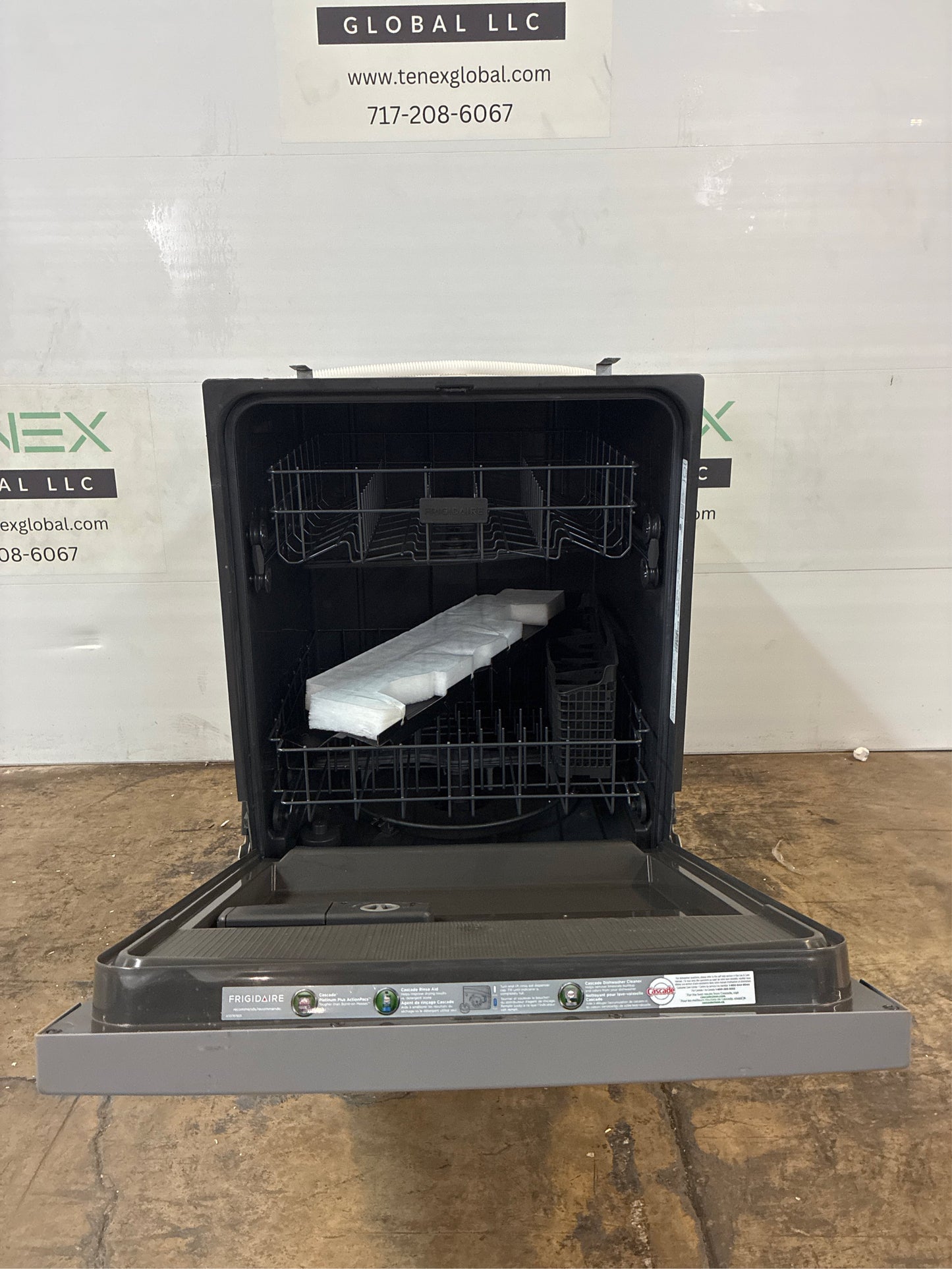 Frigidaire 24 in Front-Control Built-In Dishwasher
