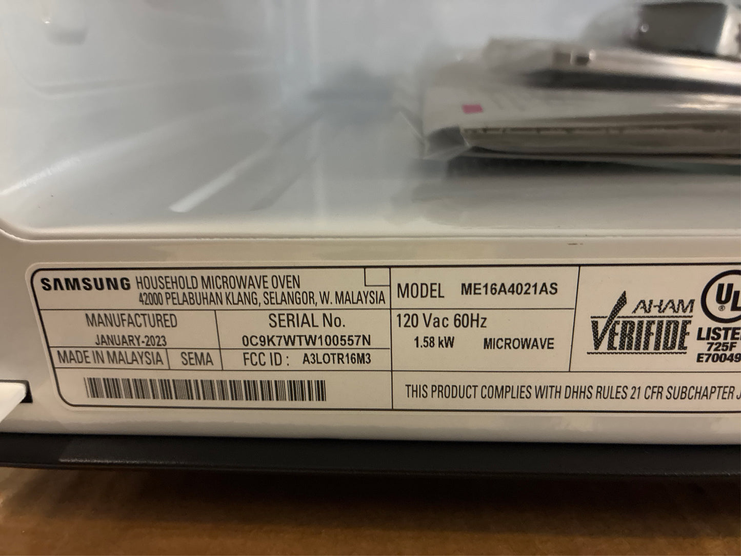 Samsung 1.6-cu ft 1000W OTR Microwave, SS