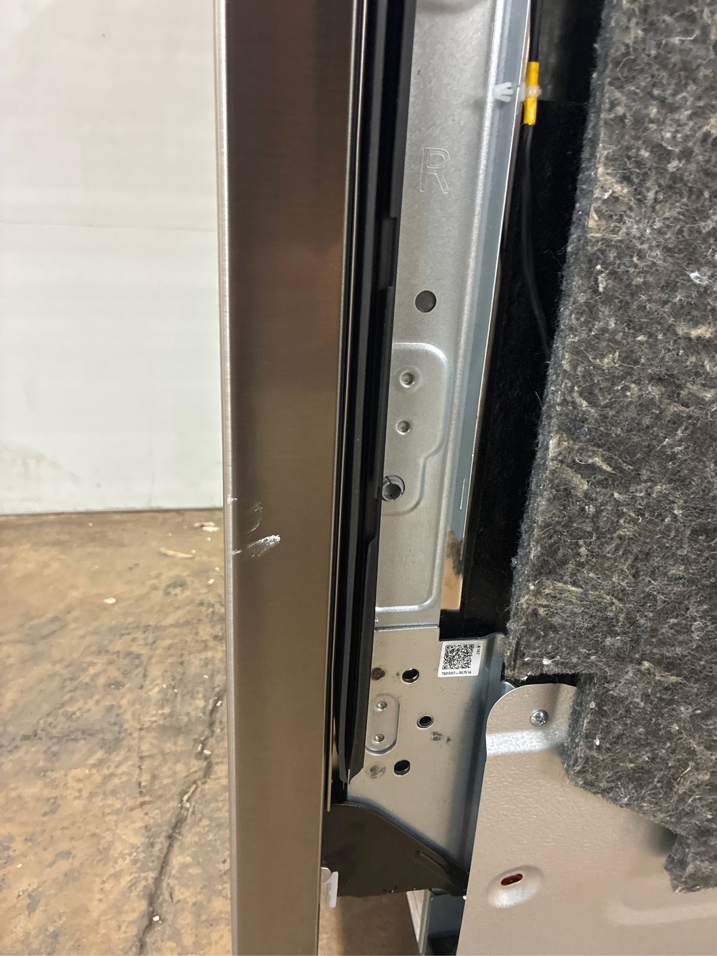 Samsung AutoRelease 24 Dishwasher SS