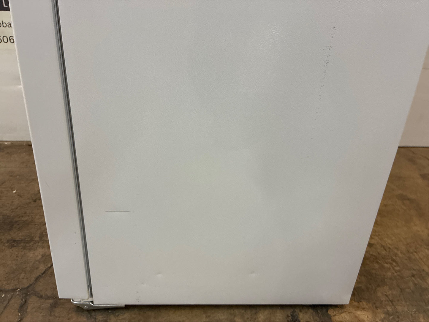Frigidaire 32.6" 20 cu. ft. Upright Freezer