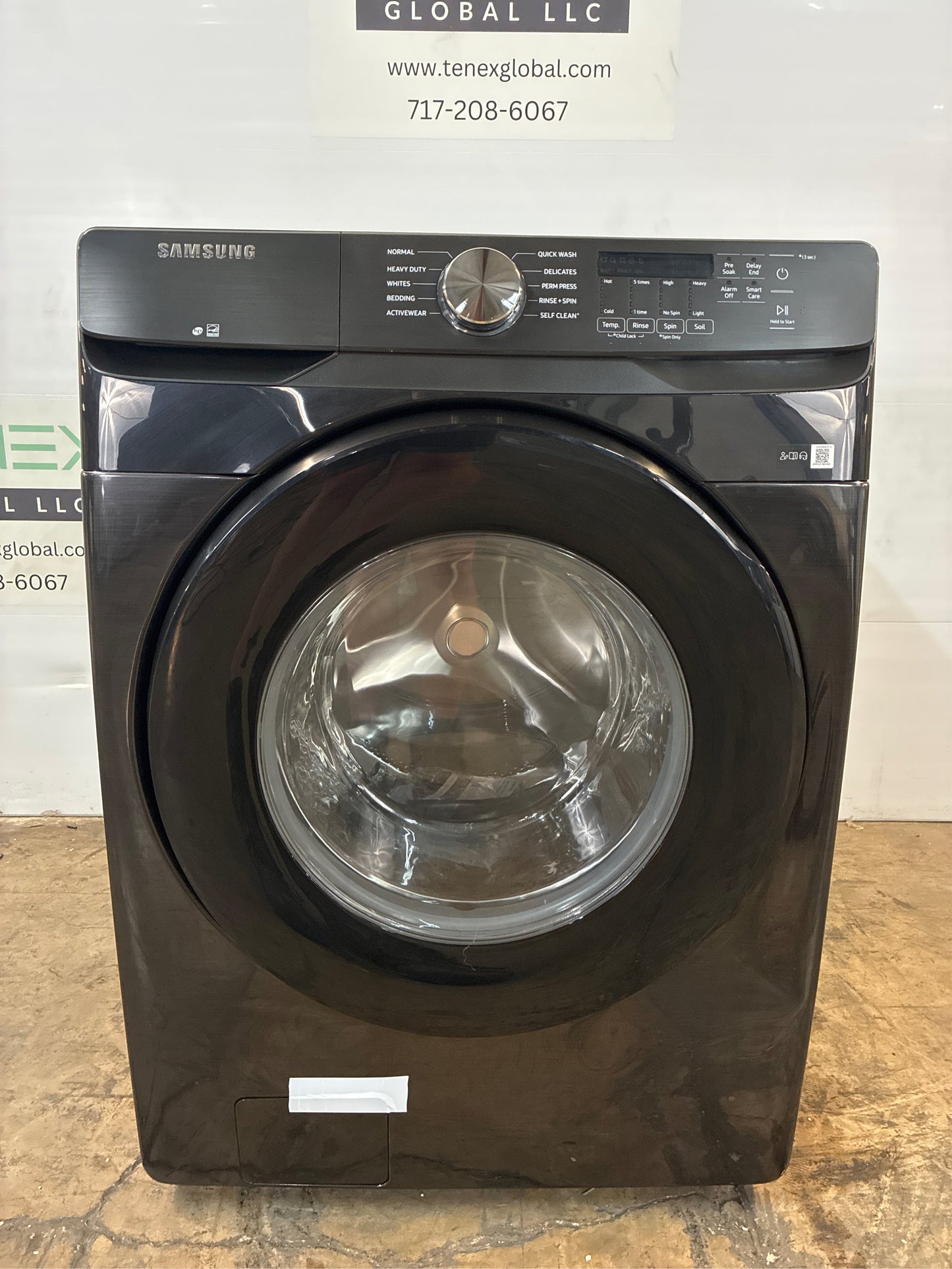 Samsung 4.5 cu. ft. Front Load Washer, Brushed Black