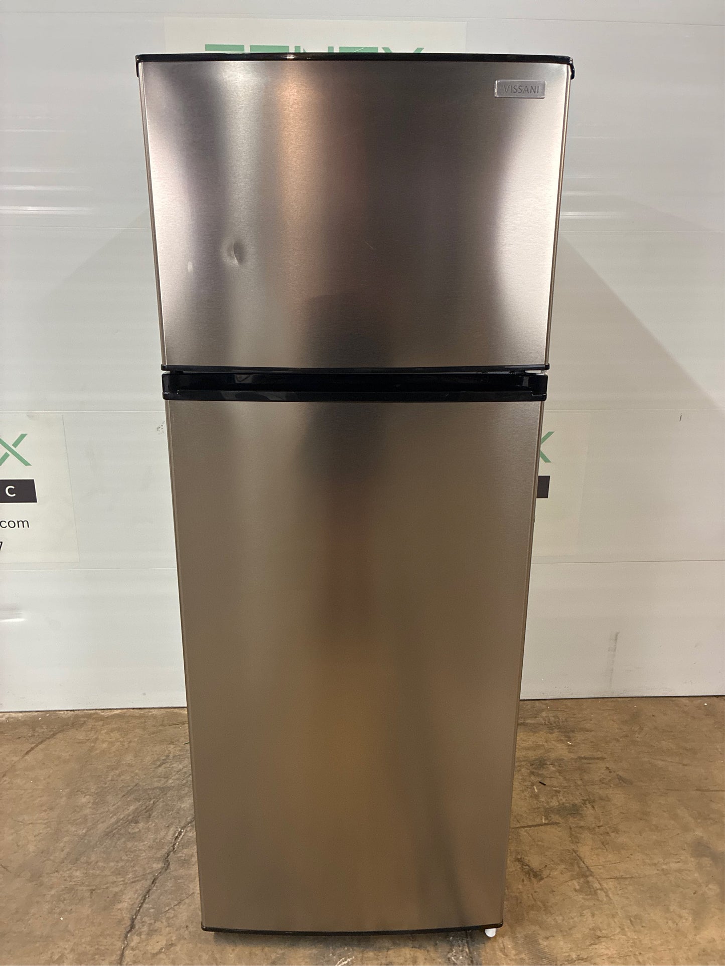 7.1 cu. ft. Top Freezer Refrigerator Steel Look