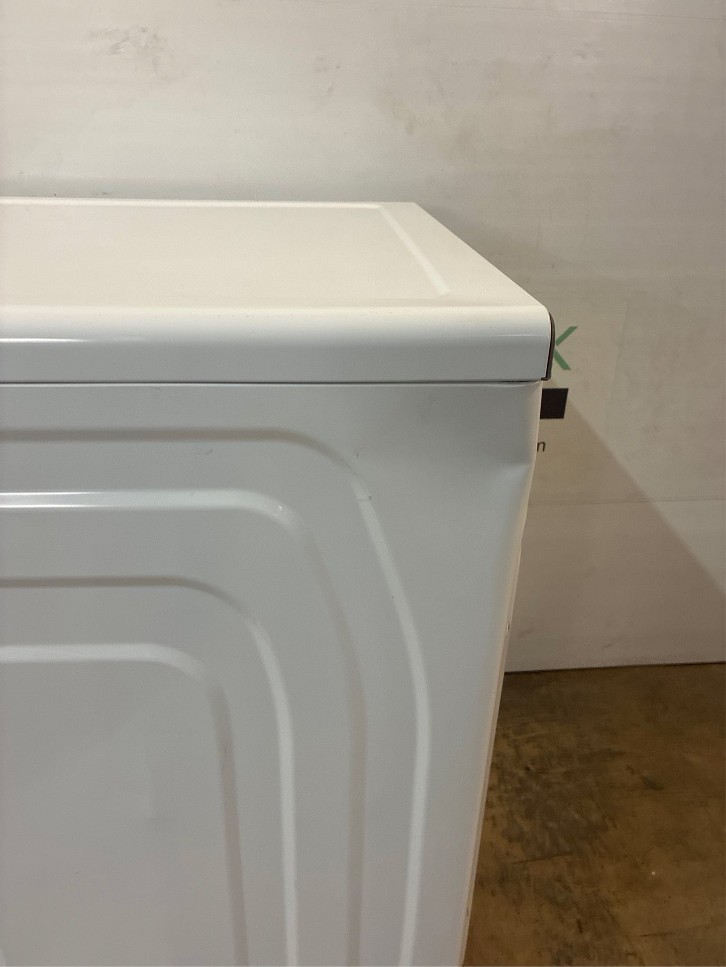 Samsung 7.5-cu ft Stackable Dryer (White)