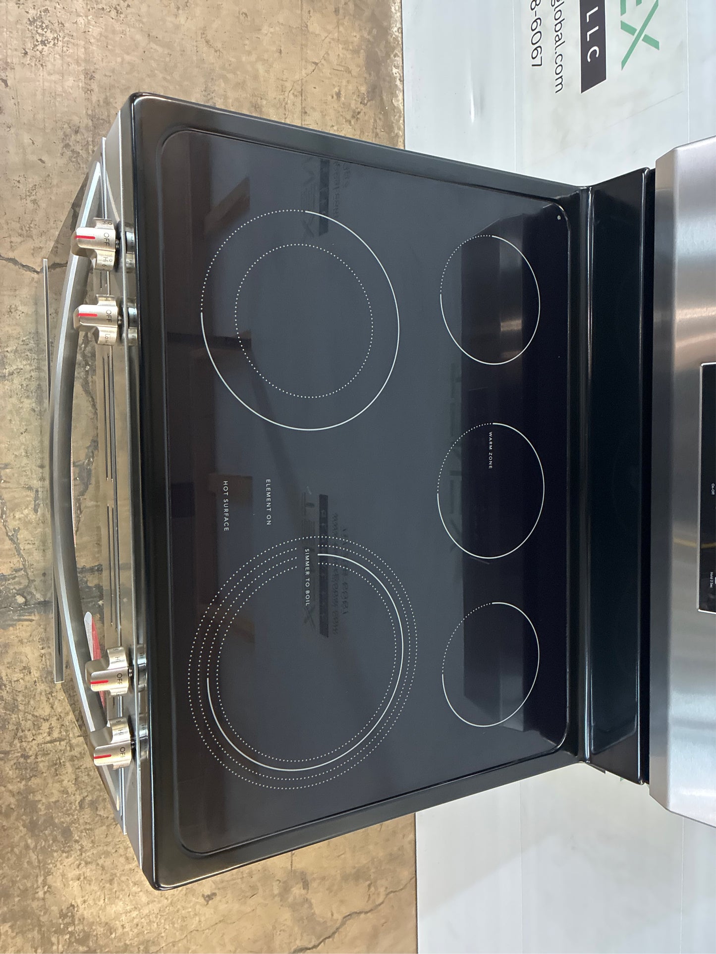 Frigidaire 30 in. 5 Burner Freestanding Electric Range