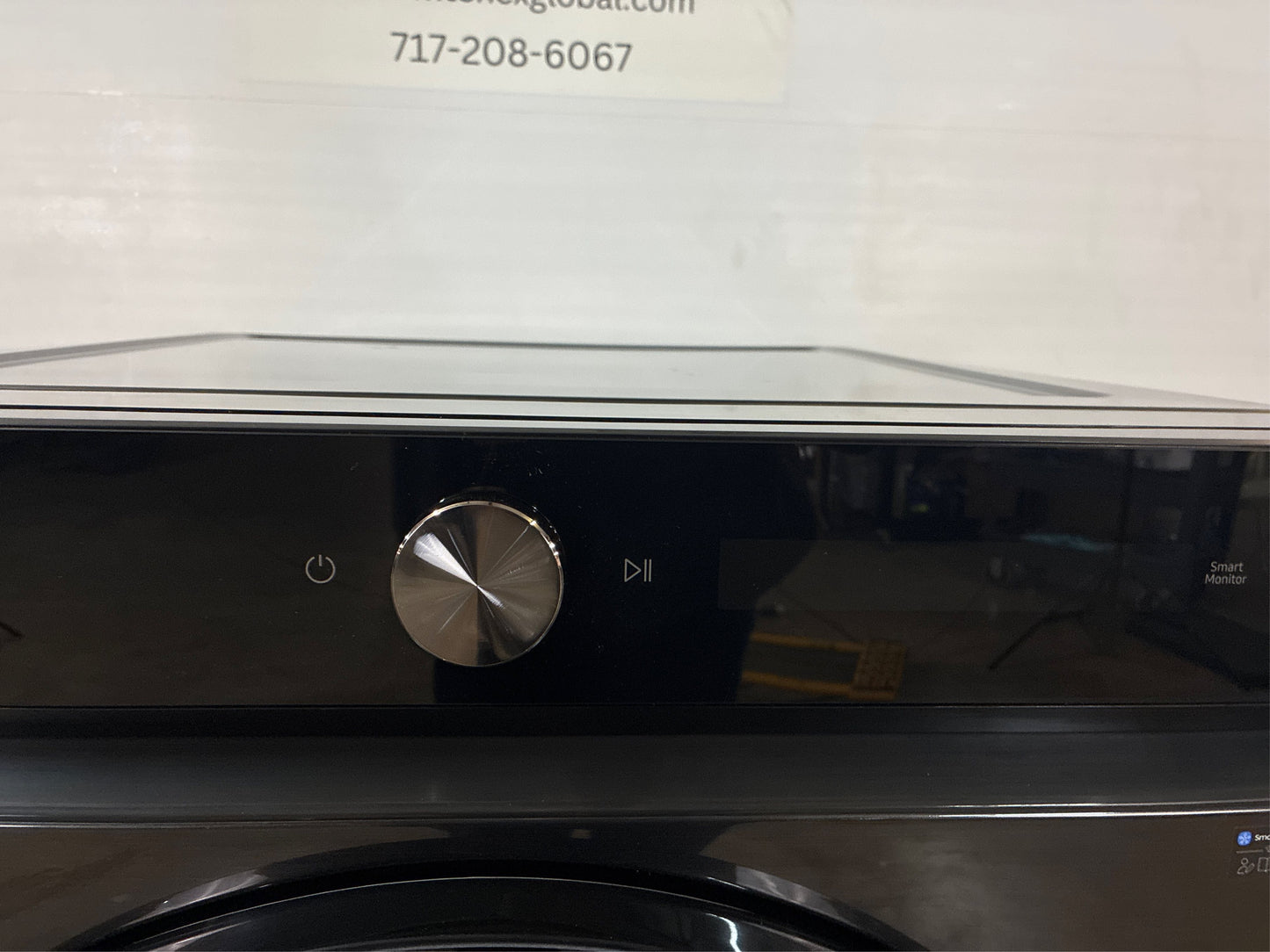 Samsung Bespoke 7.6 cu ft Gas Dryer in Brushed Black