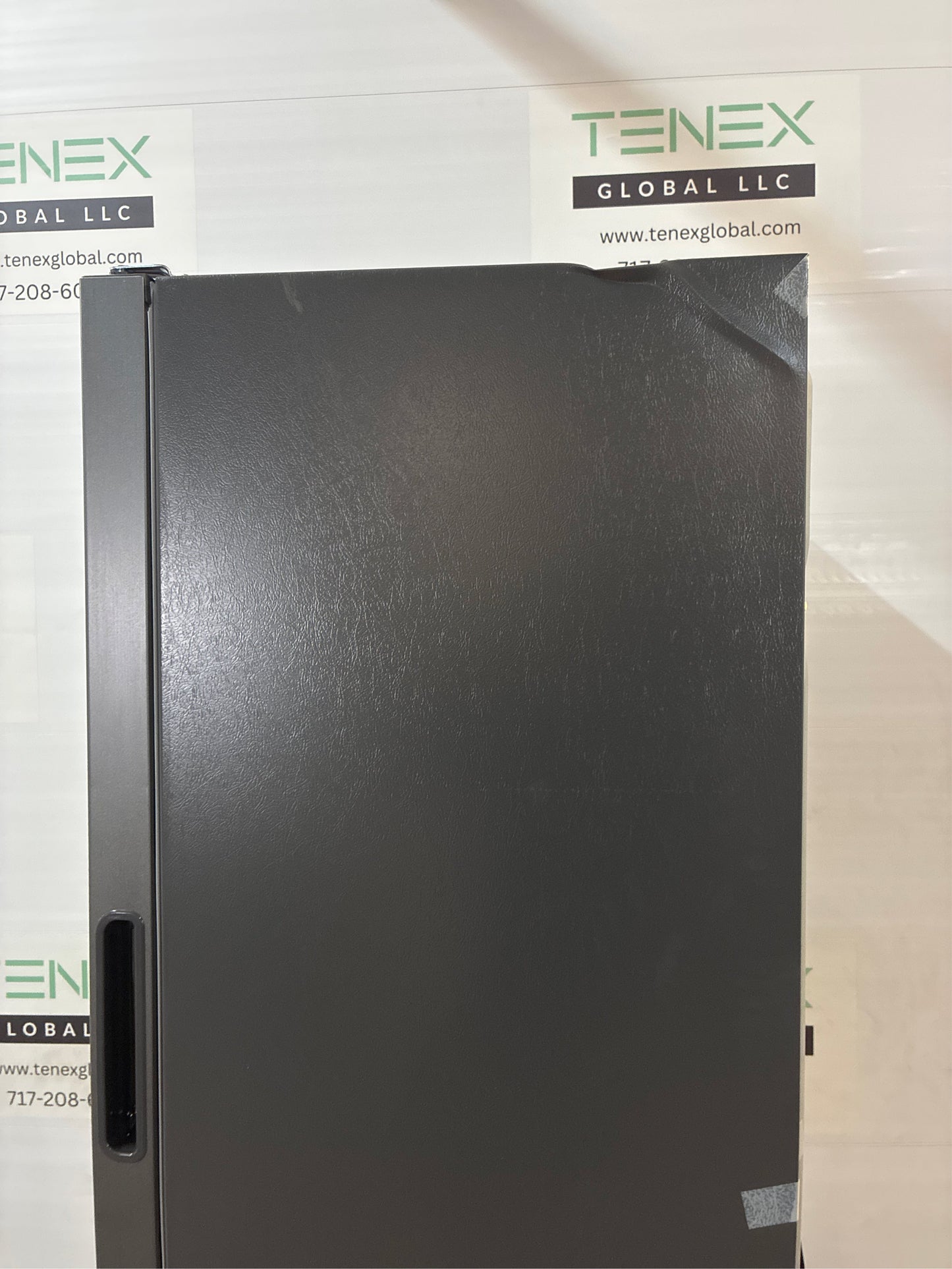 Frigidaire 32.6 in. Upright Freezer - 20 cu ft, Carbon