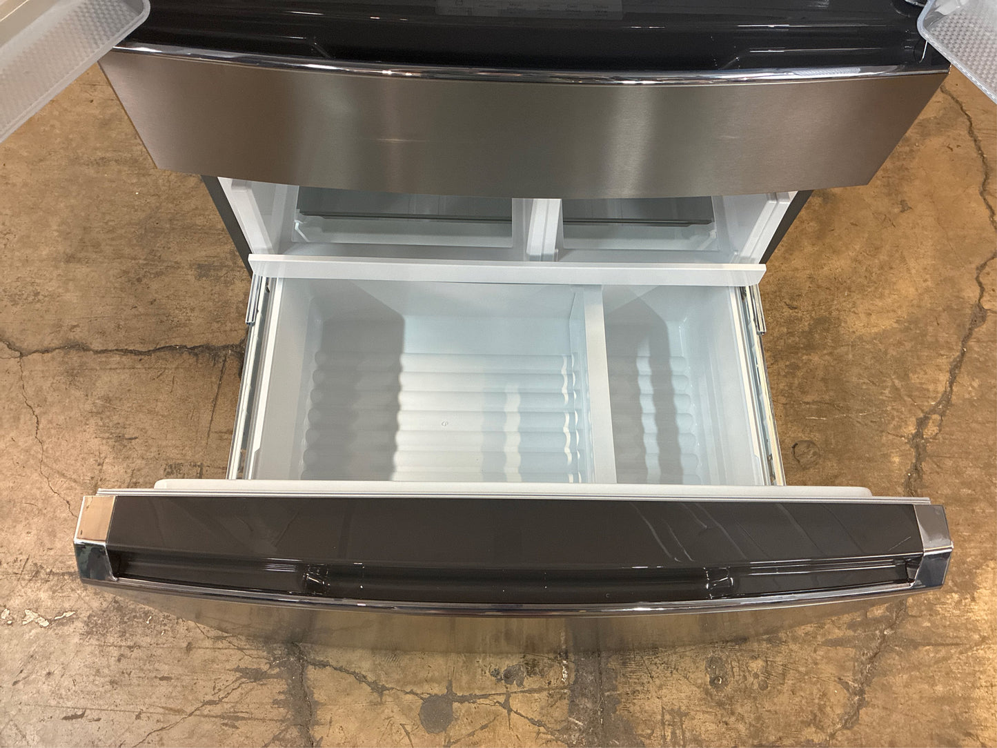 Frigidaire Gallery 36" 26.3 cu ft 4 Door French Door Refrigerator