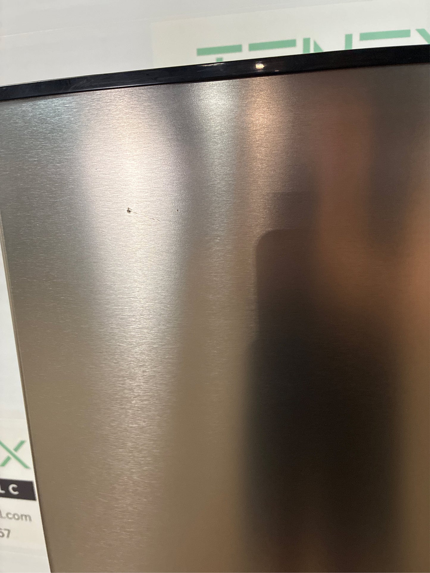 7.1 cu. ft. Top Freezer Refrigerator Stainless