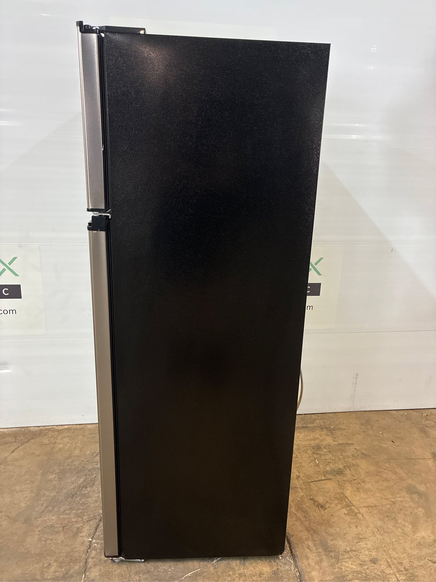7.1 cu. ft. Top Freezer Refrigerator in SS Look