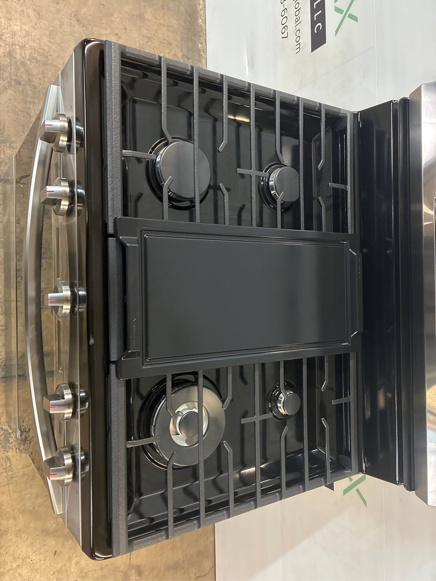 Samsung 30, 5-Burner Gas Range with Air Fry