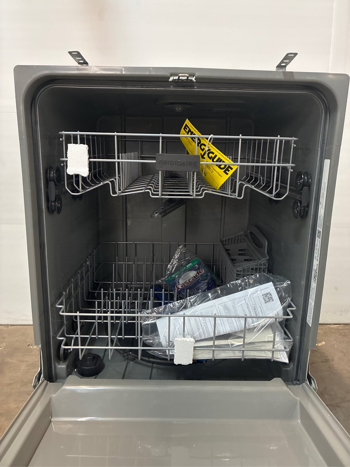 Frigidaire 24 in. White Front-Control Dishwasher