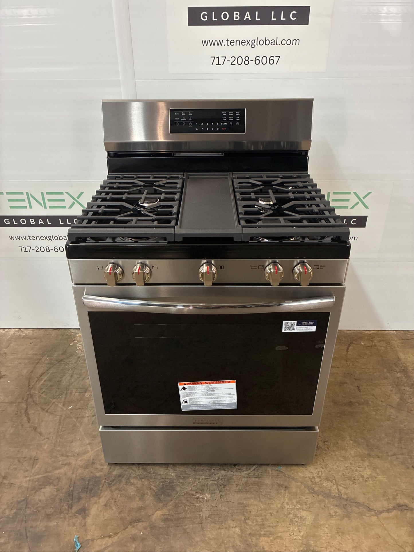 Frigidaire Gallery 30-in 5 Burners 5.1-cu ft Self & Steam Cleaning Air Fry Convection Oven Freestanding Natural Gas Range (Fingerprint Resistant Stainless Steel)