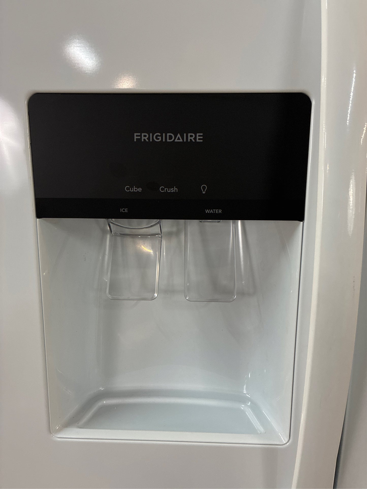 Frigidaire 22.3 cu. ft. 33 in. Side by Side Refrigerator