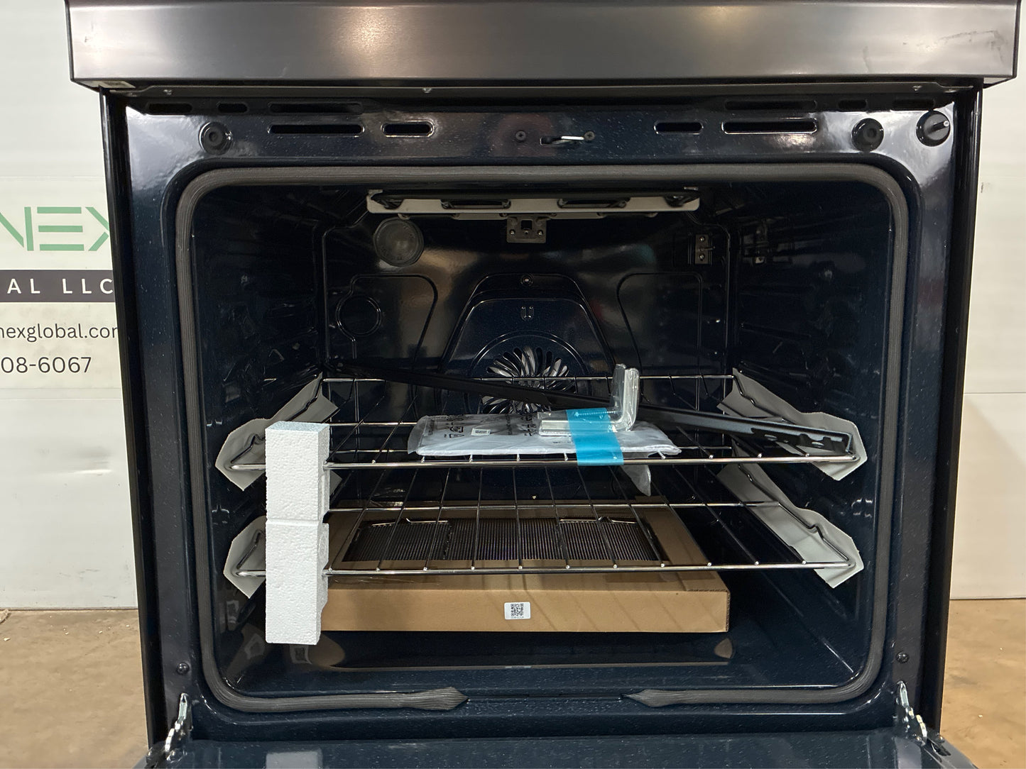Samsung - Bespoke 30 6.3 cu.ft. Induction Range