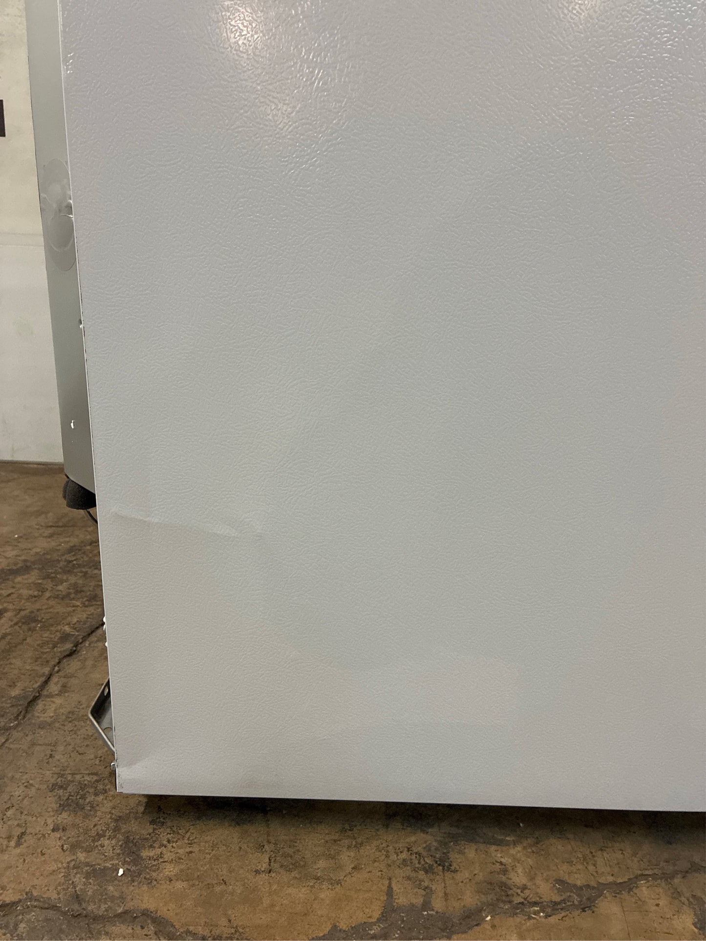 Frigidaire 27.6" Freezer Refrigerator, 13.9 cu ft, White