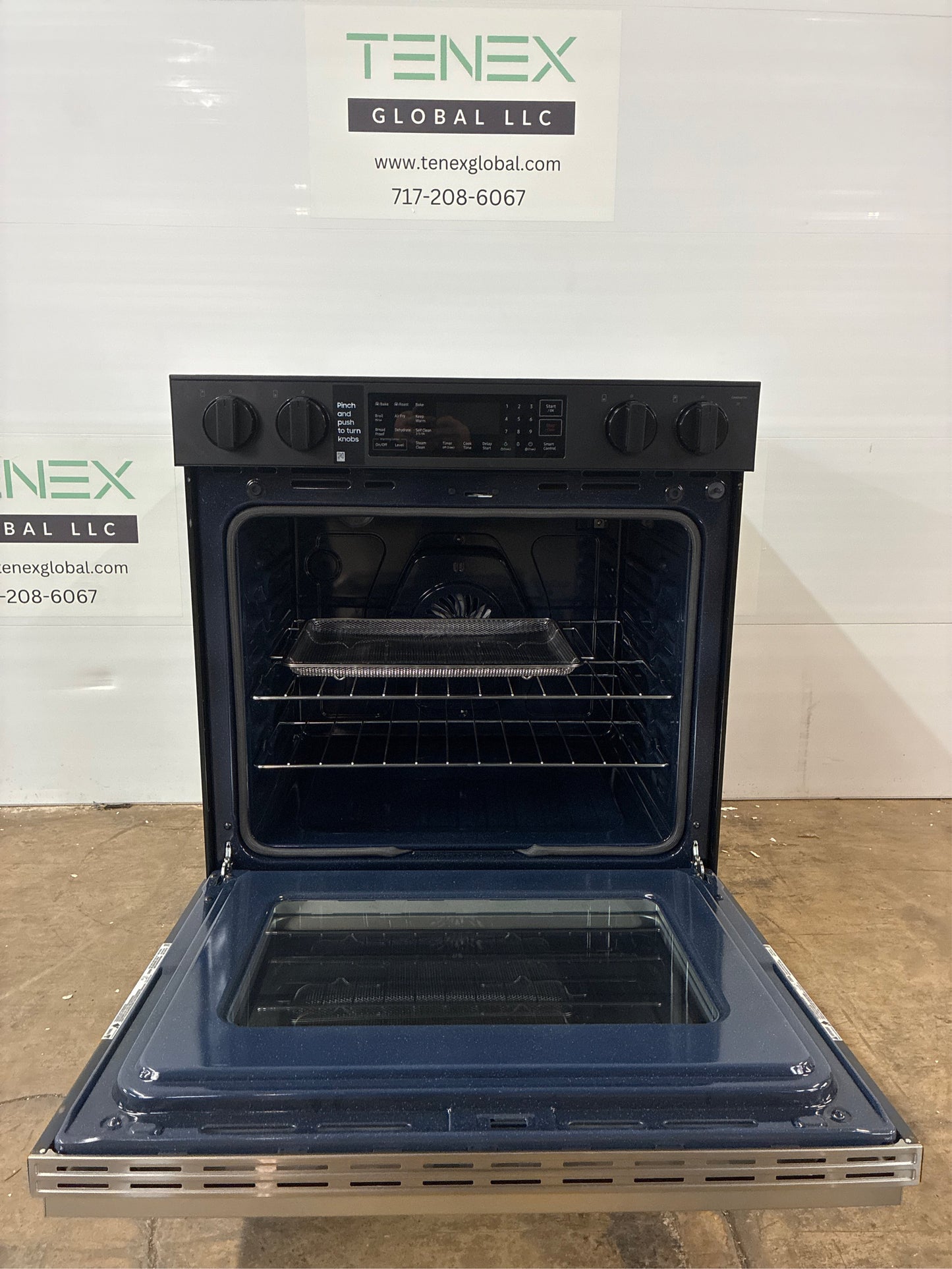 Samsung 30" 6.3 cu.ft. Smart Electric Range