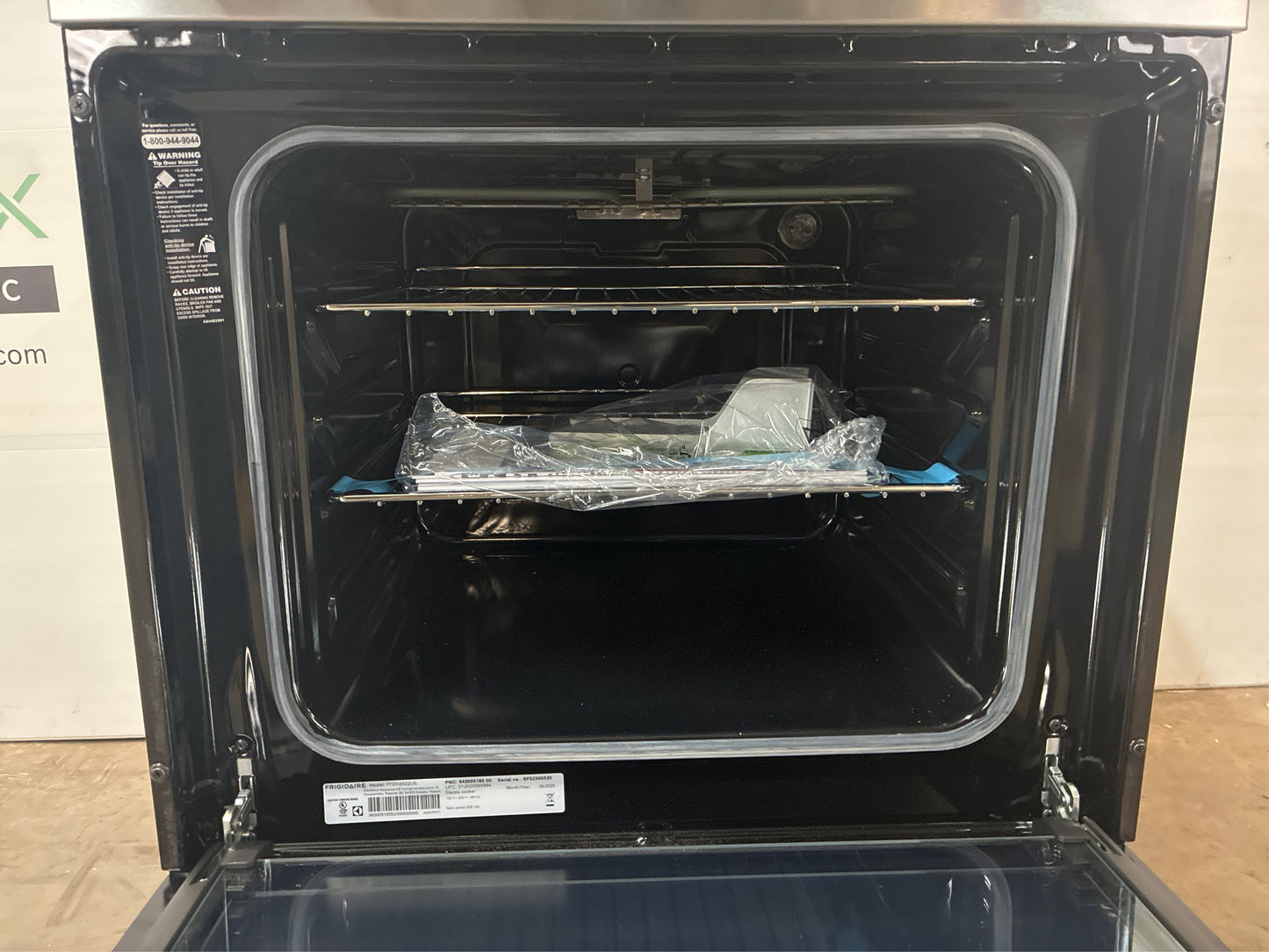 Frigidaire 24 in. Electric Range, 1.9 cu ft, SS
