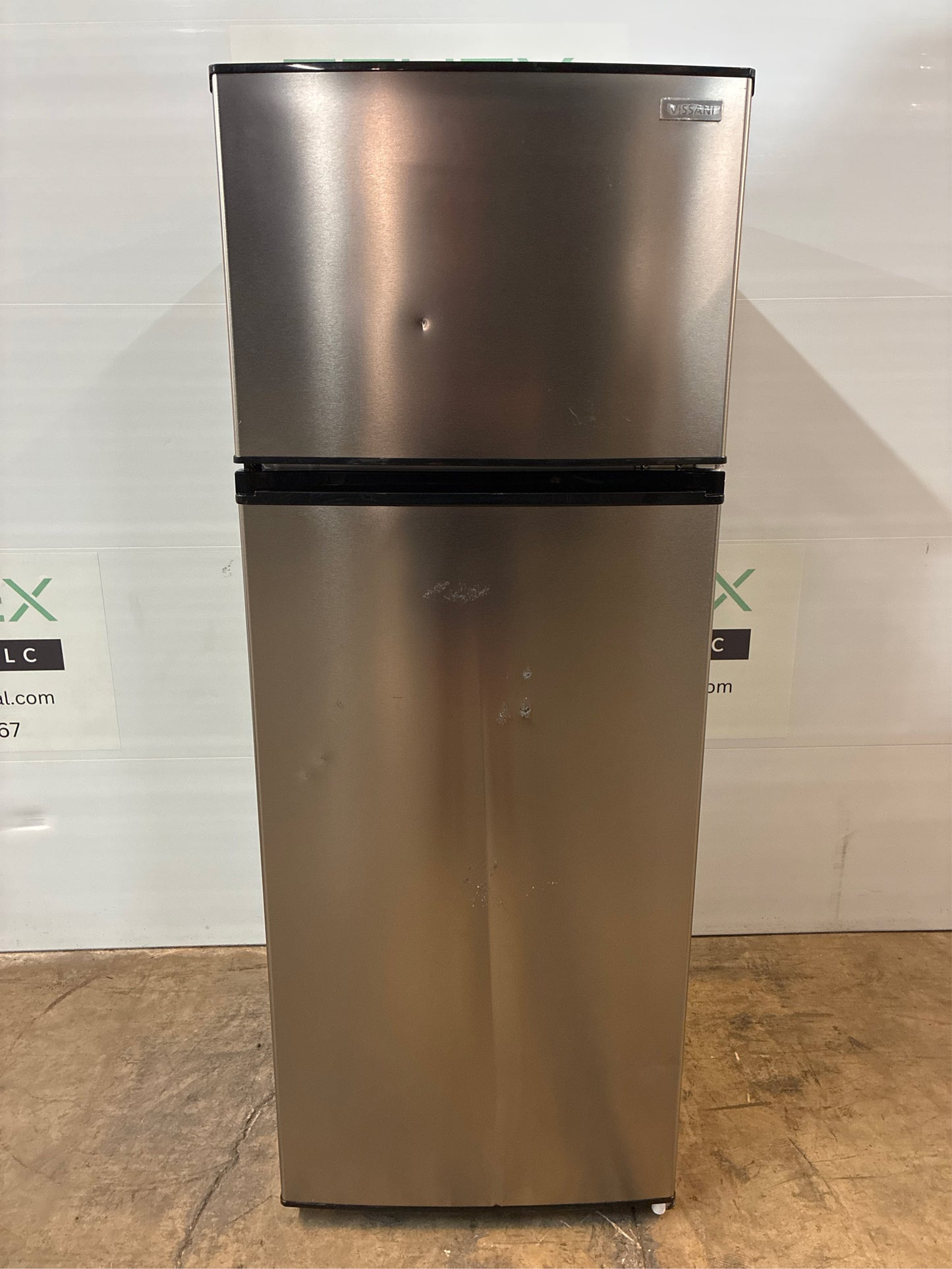 7.1 cu. ft. Top Freezer Refrigerator