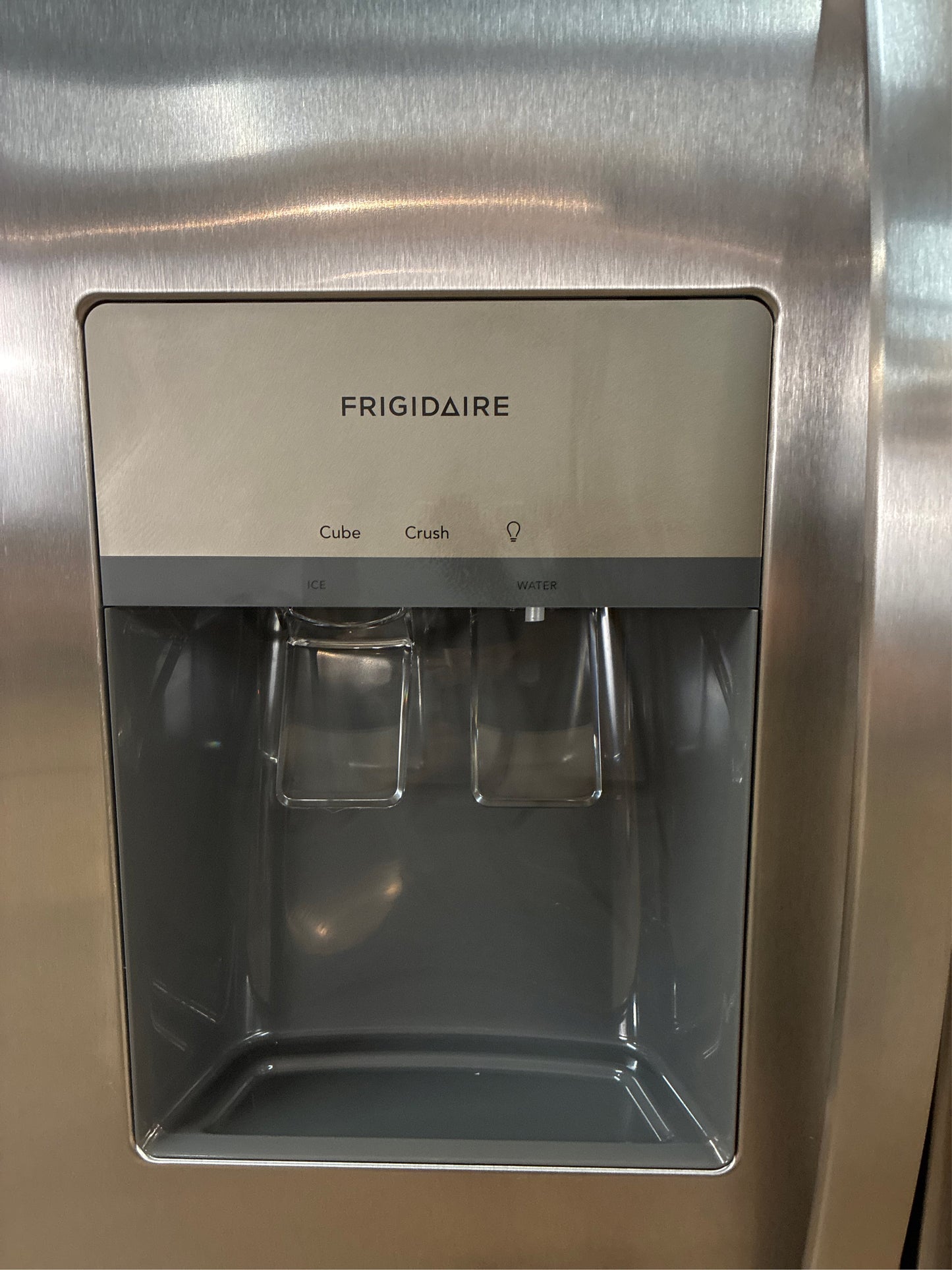 Frigidaire 36 in. 25.6 cu. ft. Side by Side Fridge