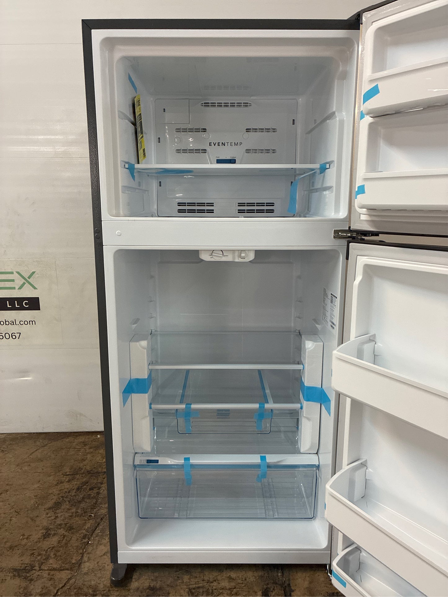 Frigidaire 13.9 cu. ft. Top Freezer Refrigerator