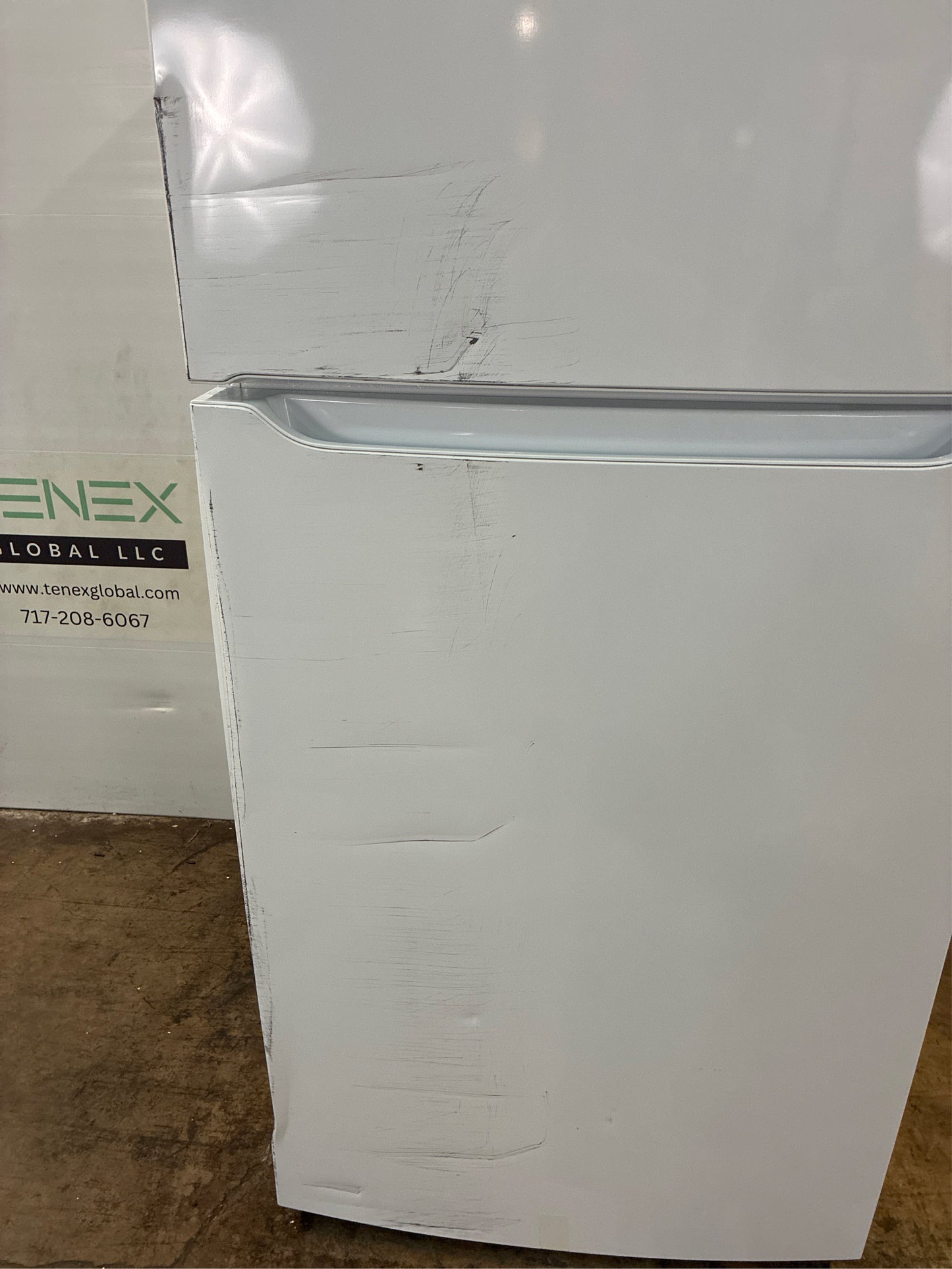 Frigidaire 29.6 in. 20 cu. ft. Top Freezer Fridge, White