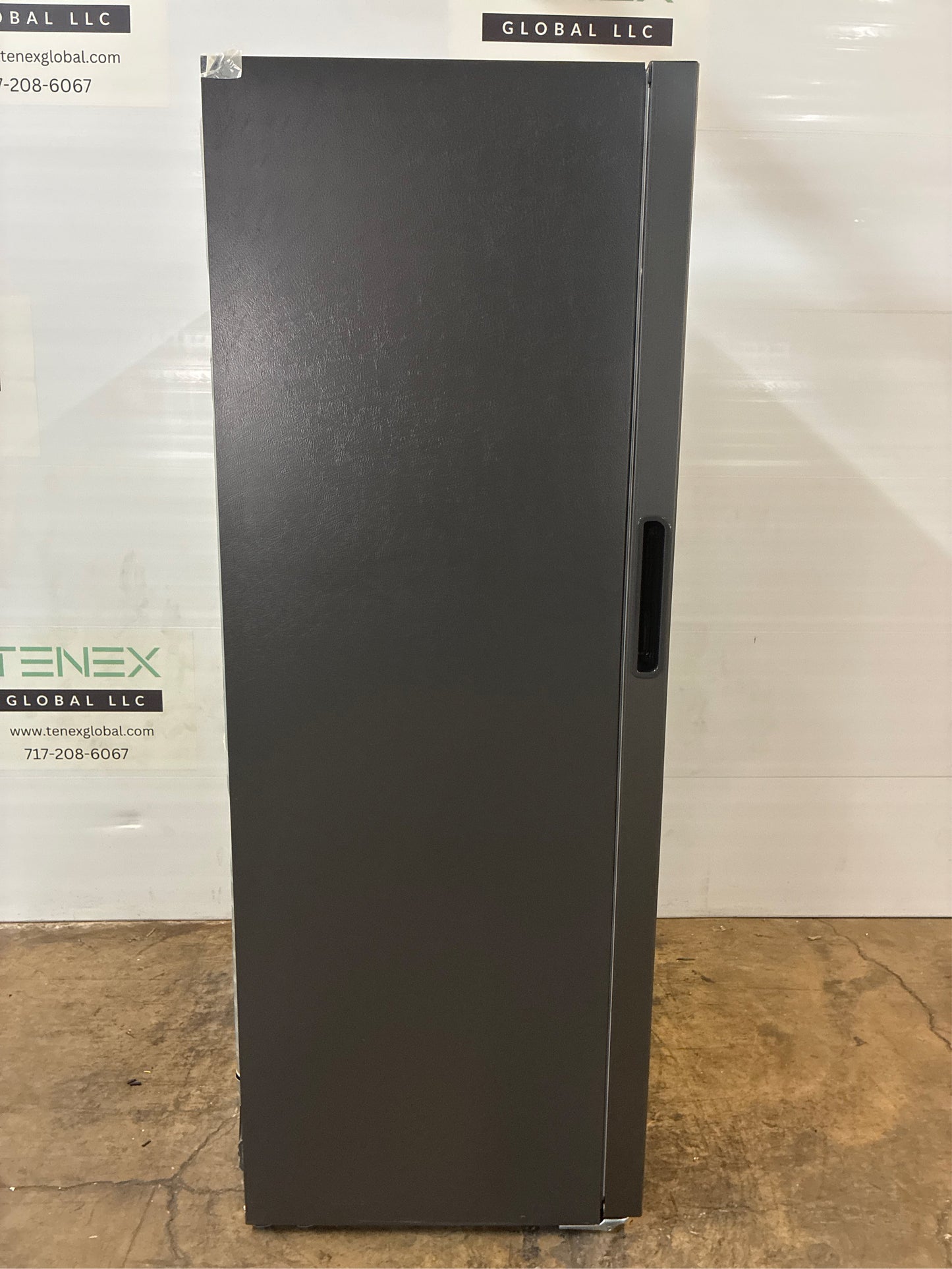 Frigidaire 32.6 in. 20 cu. ft. Frost Free Upright Freezer