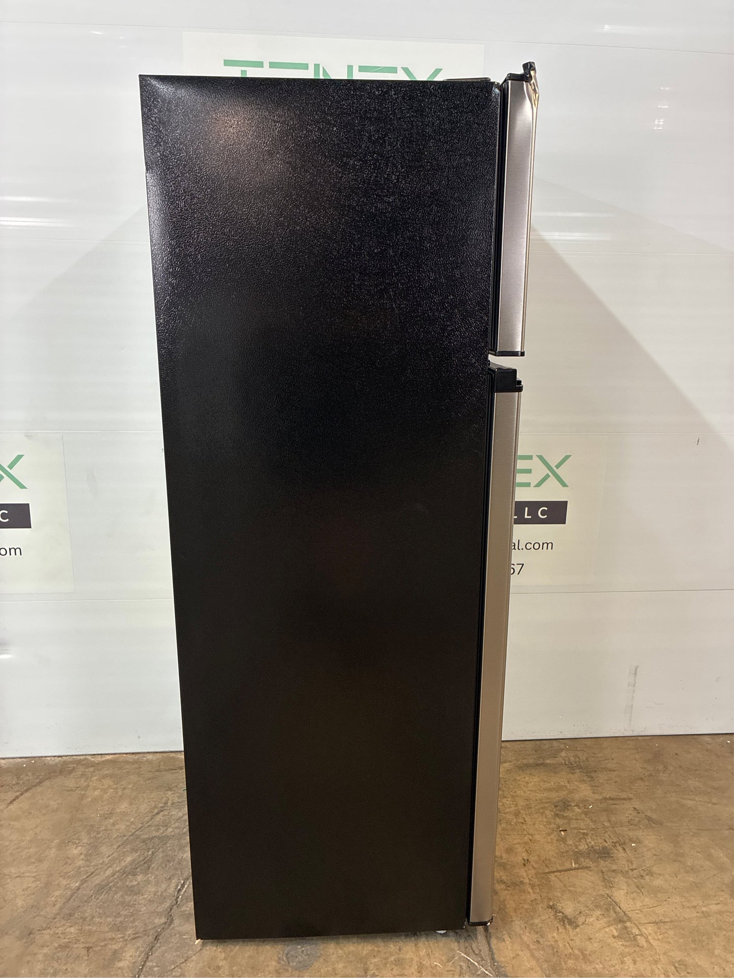 7.1 cu. ft. Top Freezer Refrigerator, SS Look