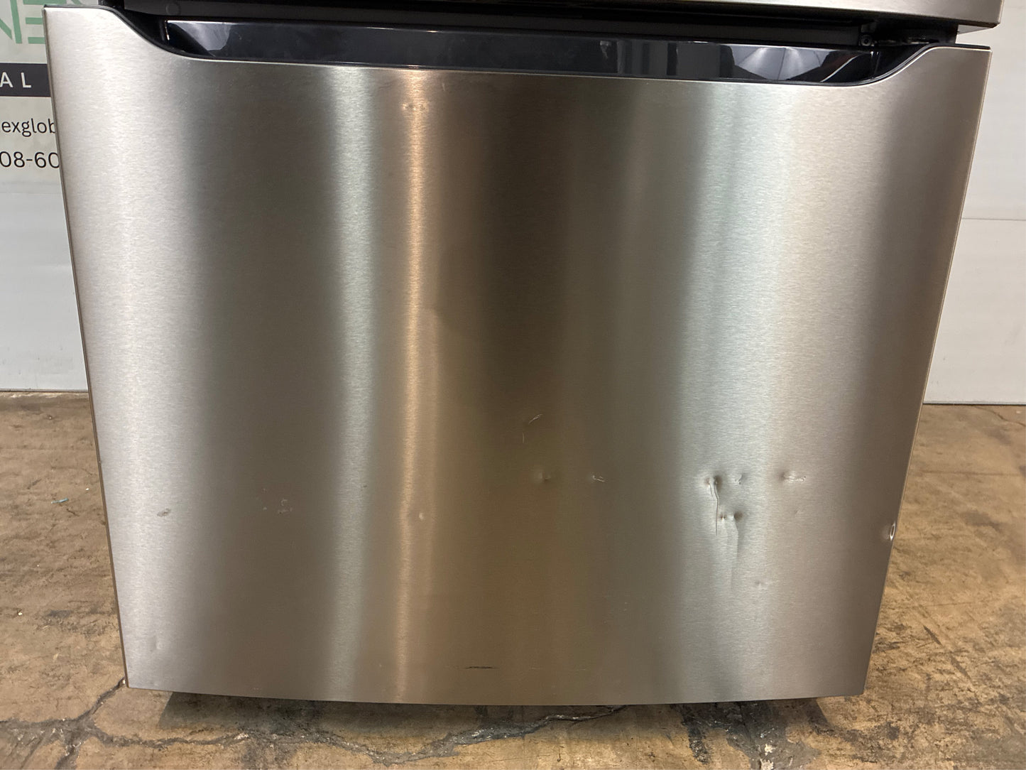 Frigidaire Gallery 30 in. 20.3 cu. ft. Refrigerator with Bottom Freezer