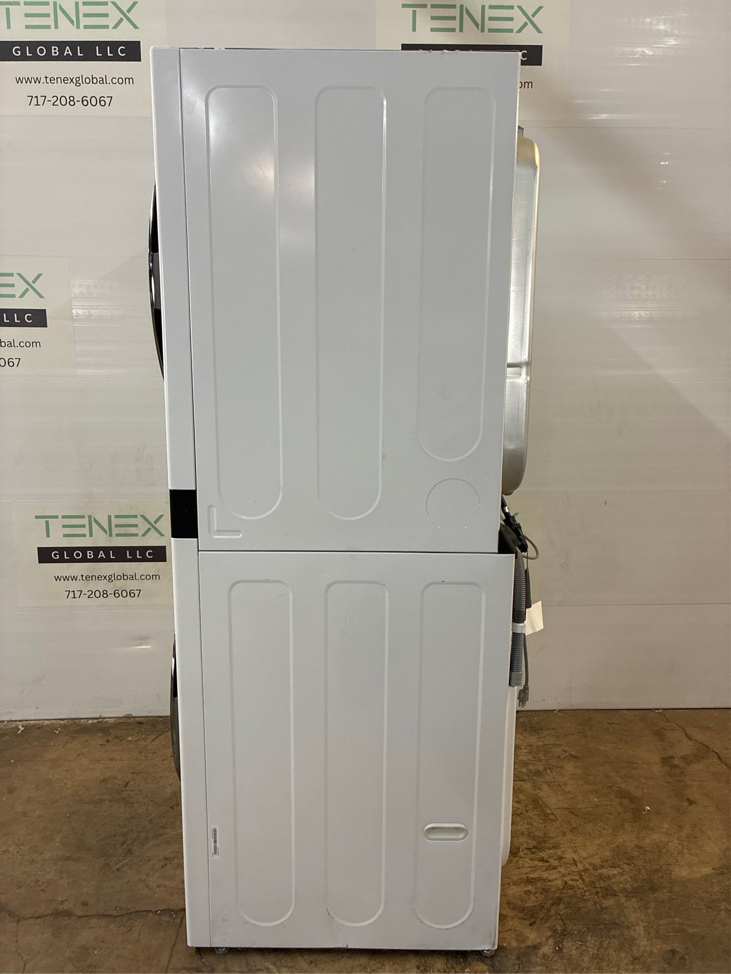 LG WashTower Stacked Laundry Center 4.5 Cu.Ft.